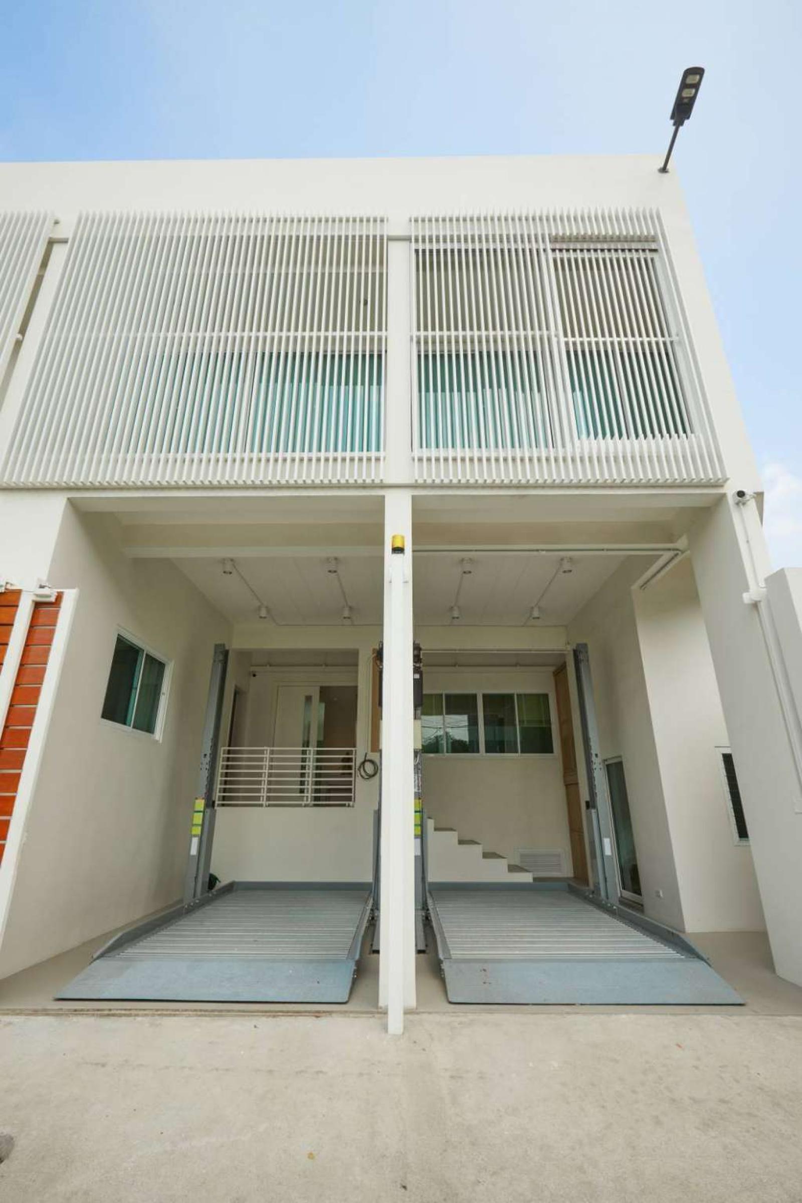 โฮม ออฟฟิศ ซอยเมืองแก้ว 14 / 4 ห้องนอน (ให้เช่า), Home office, Soi Muang Kaew 14 / 4 Bedrooms (FOR RENT) DA001