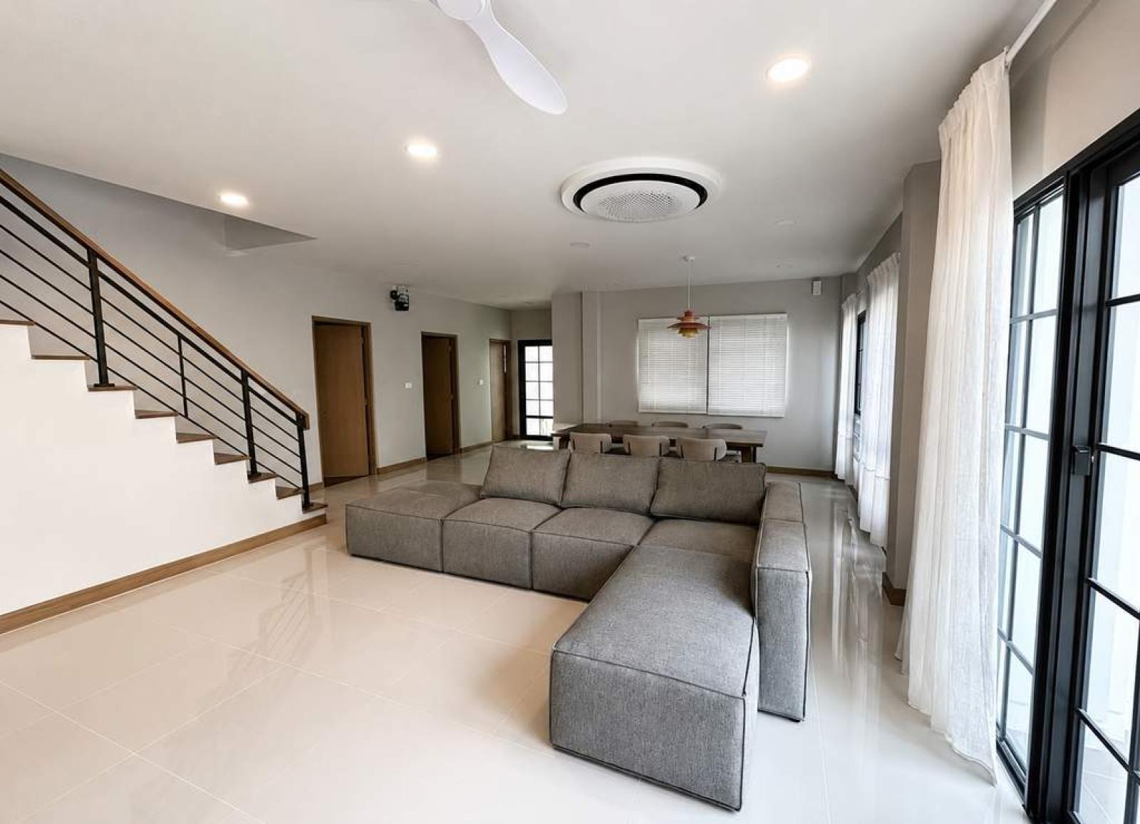 เซนโทร บางนา / 4 ห้องนอน (ขาย), Centro Bangna / 4 Bedrooms (FOR SALE) DA020