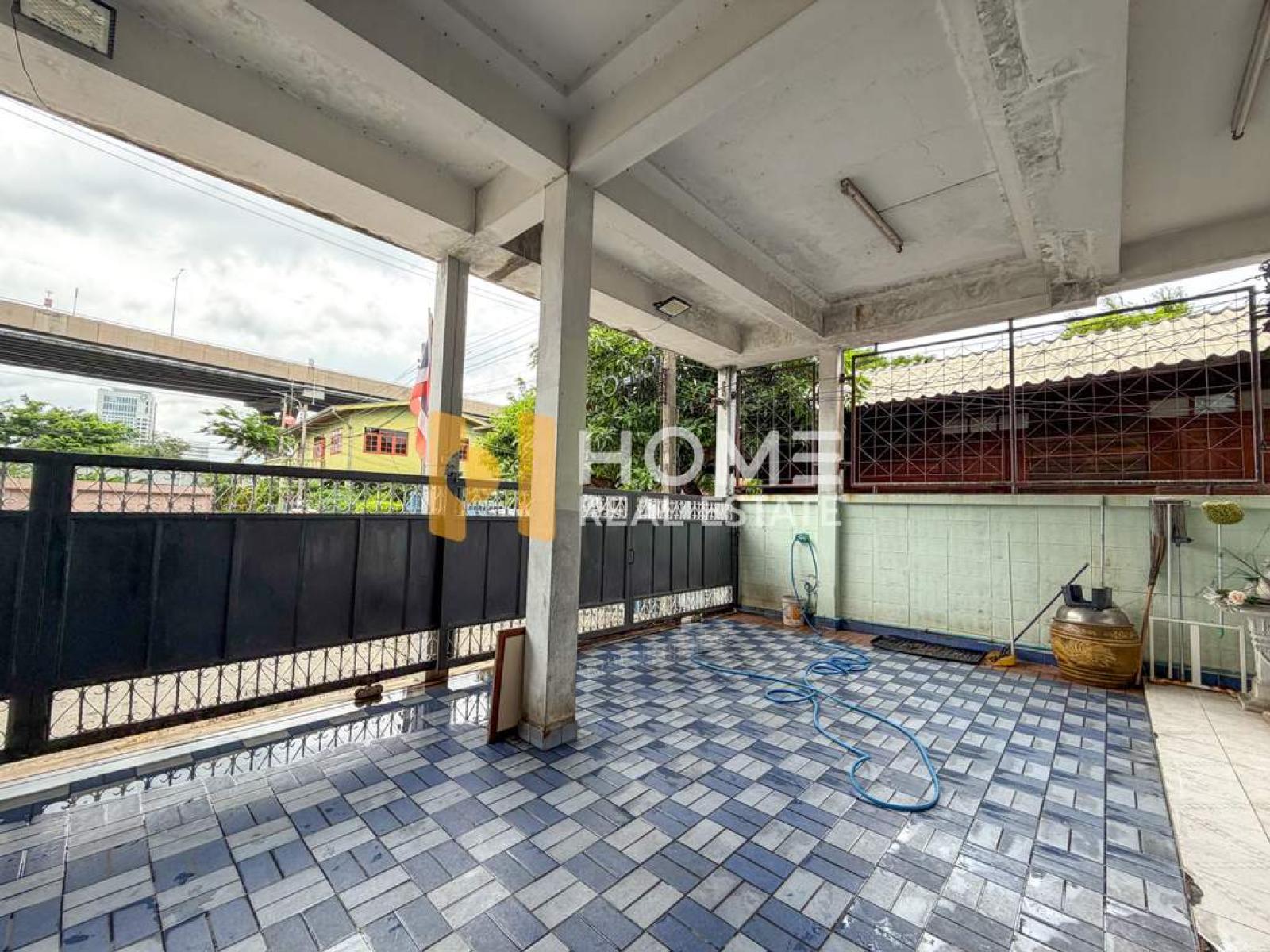 ทาวน์เฮ้าส์ ซอยสุขุมวิท 62 / 5 ห้องนอน (ขาย), Townhouse, Sukhumvit Soi 62 / 5 Bedrooms (FOR SALE) GNG207