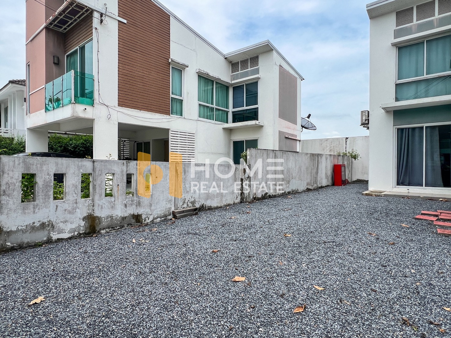 โฮมเพลส เดอะ พาร์ค วงแหวน - พระราม 9 / 3 ห้องนอน (ขาย), Home Place The Park Wongwan - Rama 9 / 3 Bedrooms (FOR SALE) BZD067