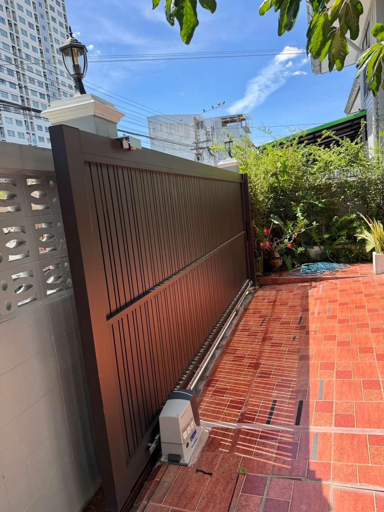 บ้านเดี่ยว 2 ชั้น - ประชาชื่น 41 / 4 ห้องนอน (ให้เช่า), Two-story detached house - Prachachuen 41 / 4 Bedrooms (FOR RENT) BNS198