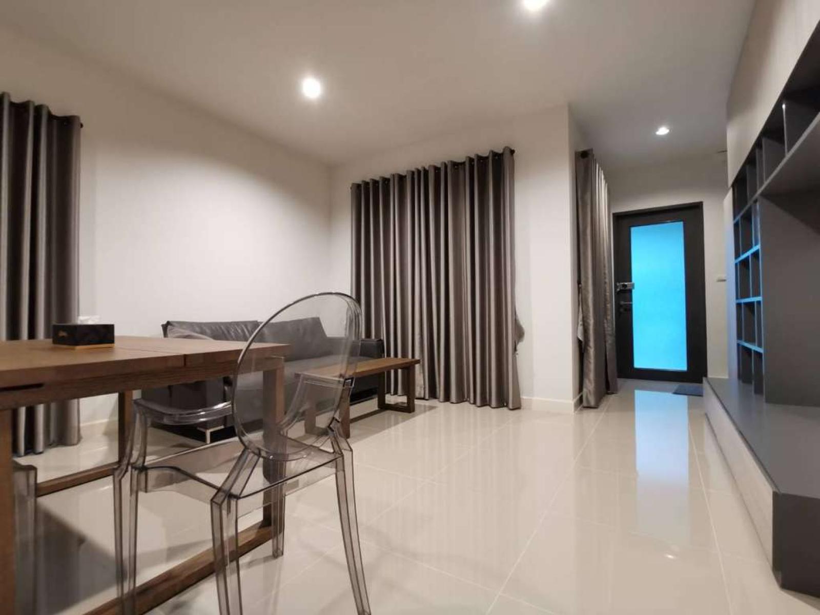 พลีโน่ สุขุมวิท-บางนา 4 / 3 ห้องนอน (ขายพร้อมผู้เช่า), Pleno Sukhumvit-Bangna 4 / 3 Bedrooms (SALE WITH TENANT) DA070
