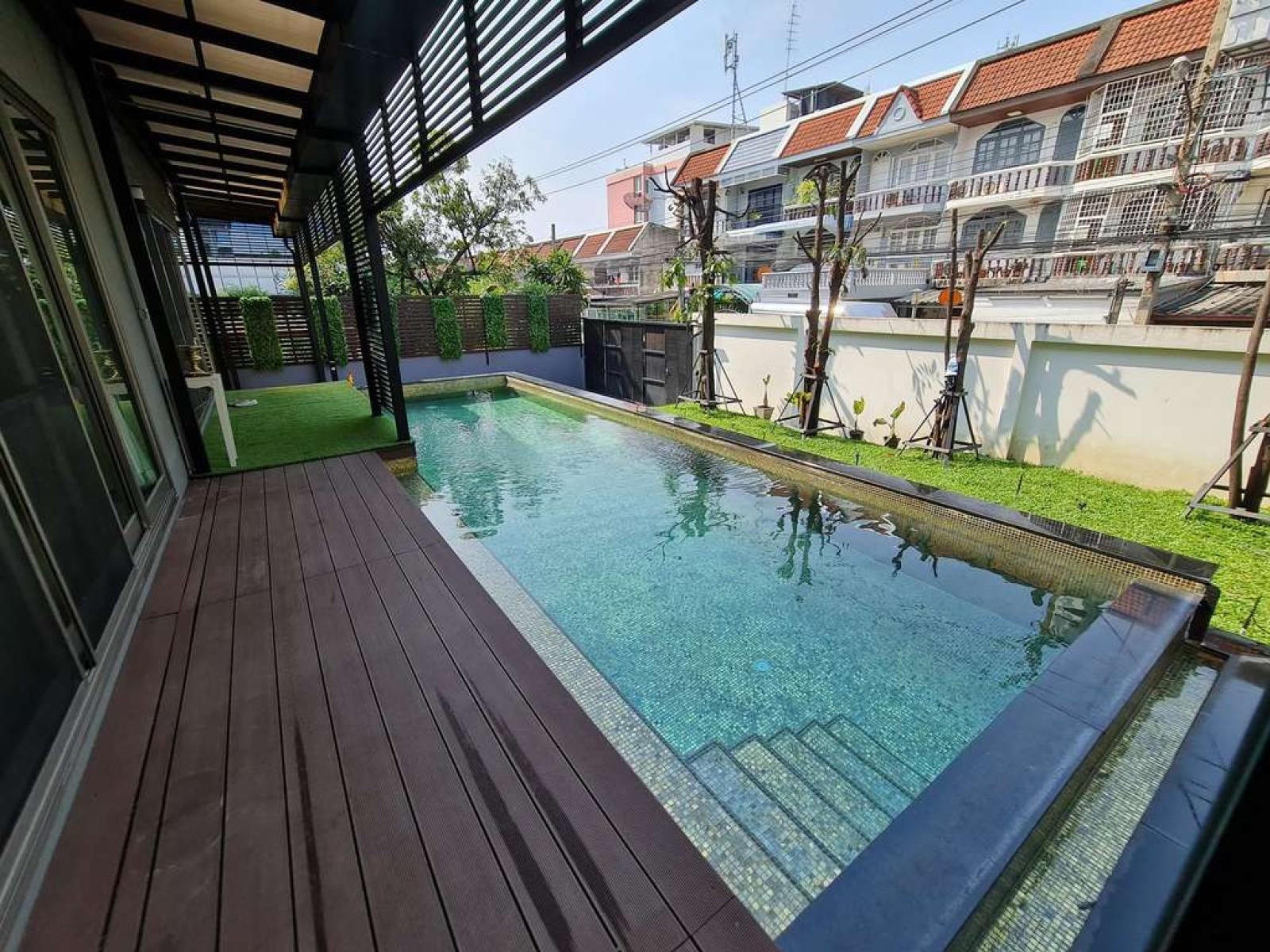 บ้านเดี่ยว ซอย รามคำแหง 24 แยก 24 / 3 ห้องนอน (ขาย), Detached house, Soi Ramkhamhaeng 24, Intersection 24. / 3 Bedrooms (FOR SALE) BZD245