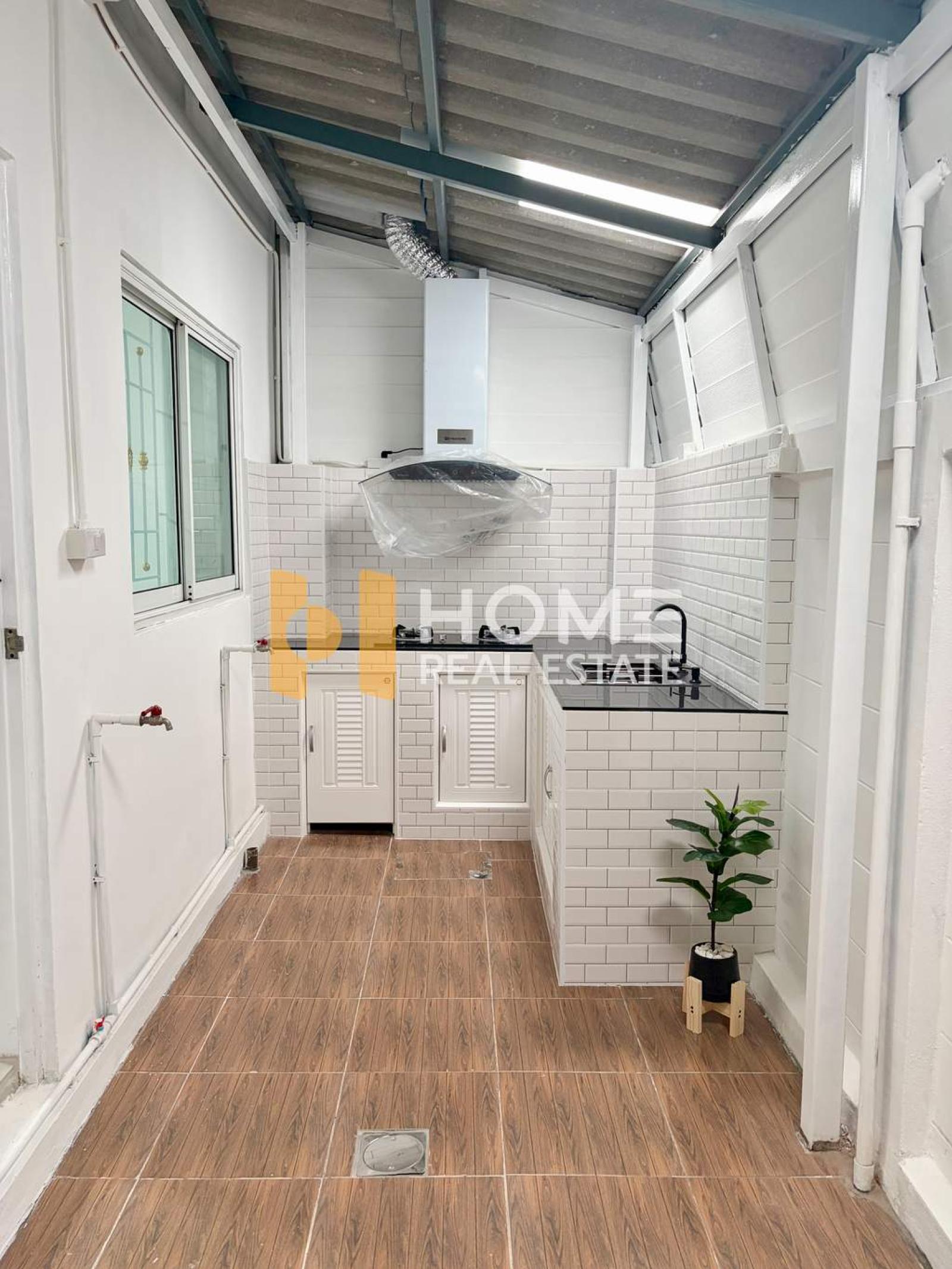 สวนหลวงวิลล์ 6 / 3 ห้องนอน (ขาย), Suanluang Ville 6 / 3 Bedrooms (FOR SALE) DA073