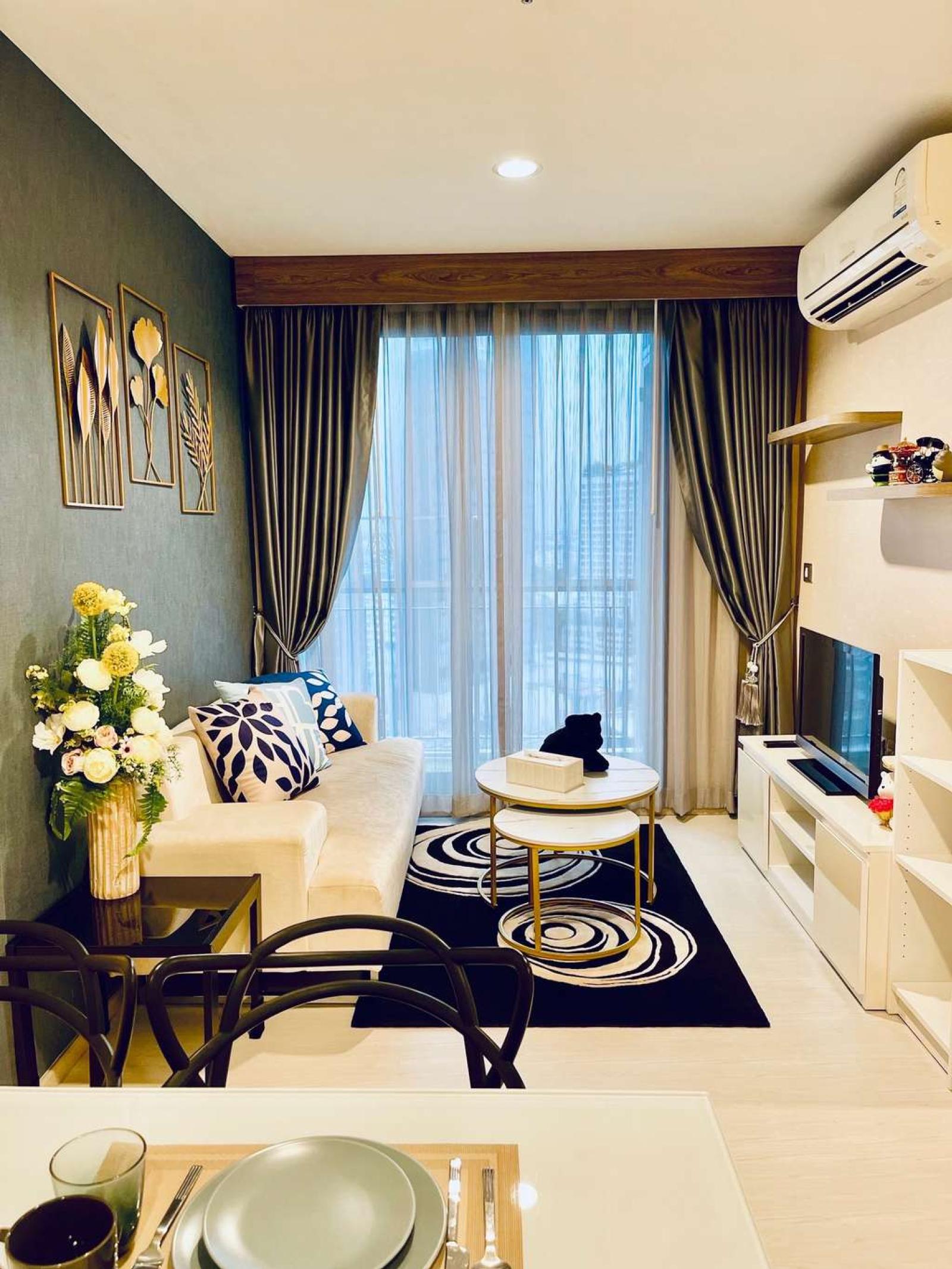 Rhythm Sukhumvit 42 / 1 Bedroom (SALE WITH TENANT), ริทึ่ม สุขุมวิท 42 / 1 ห้องนอน (ขายพร้อมผู้เช่า) PEII009