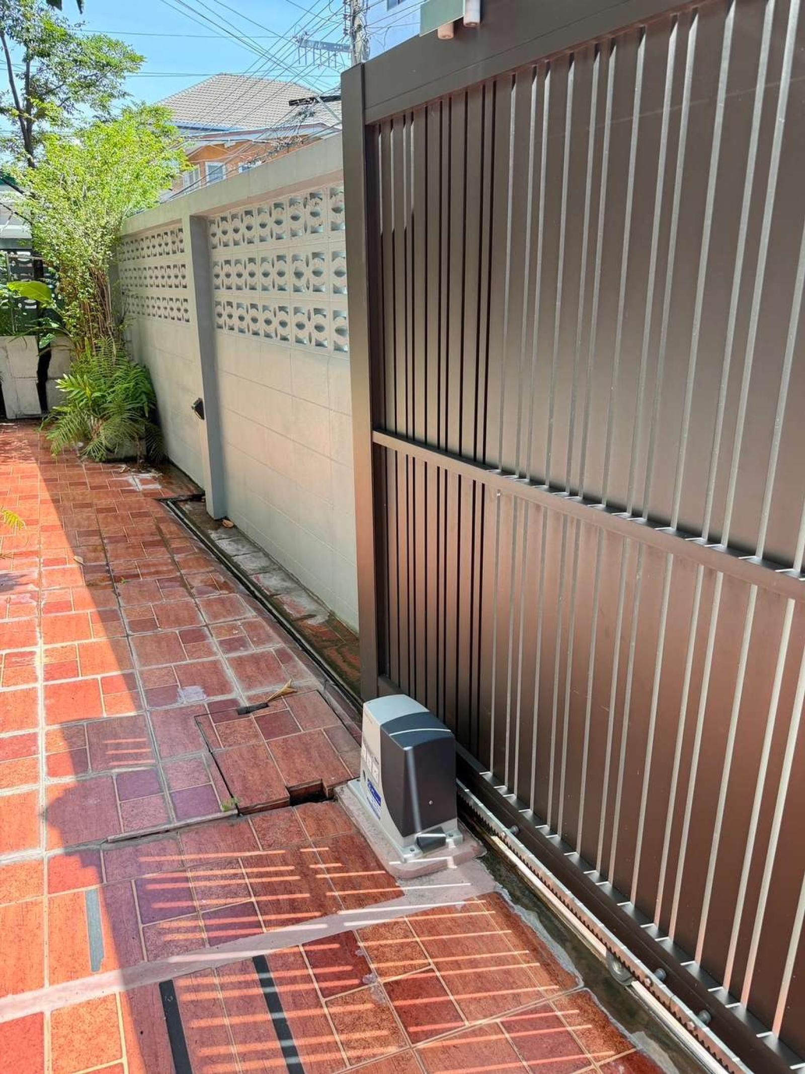 บ้านเดี่ยว 2 ชั้น - ประชาชื่น 41 / 4 ห้องนอน (ขาย), Two-story detached house - Prachachuen 41 / 4 Bedrooms (FOR SALE) BNS192