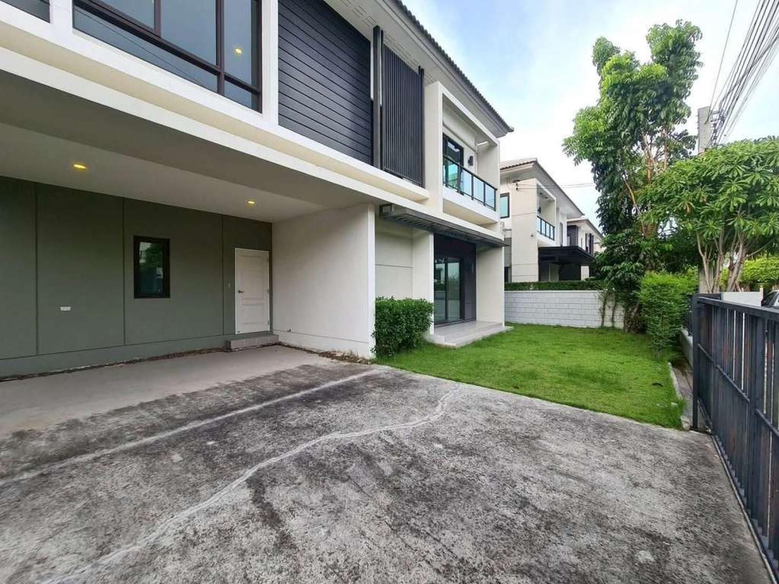 เซนโทร บางนา กม.7 / 4 ห้องนอน (ขาย), Centro Bangna km.7 / 4 Bedrooms (FOR SALE) DA081