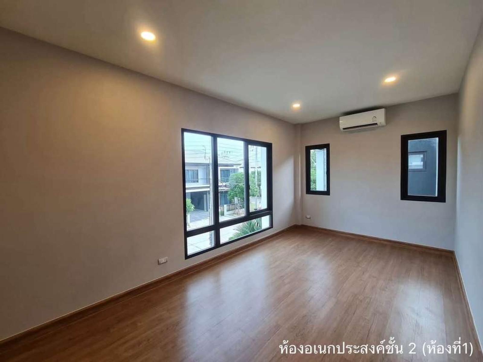 เซนโทร บางนา กม.7 / 4 ห้องนอน (ขาย), Centro Bangna km.7 / 4 Bedrooms (FOR SALE) DA081