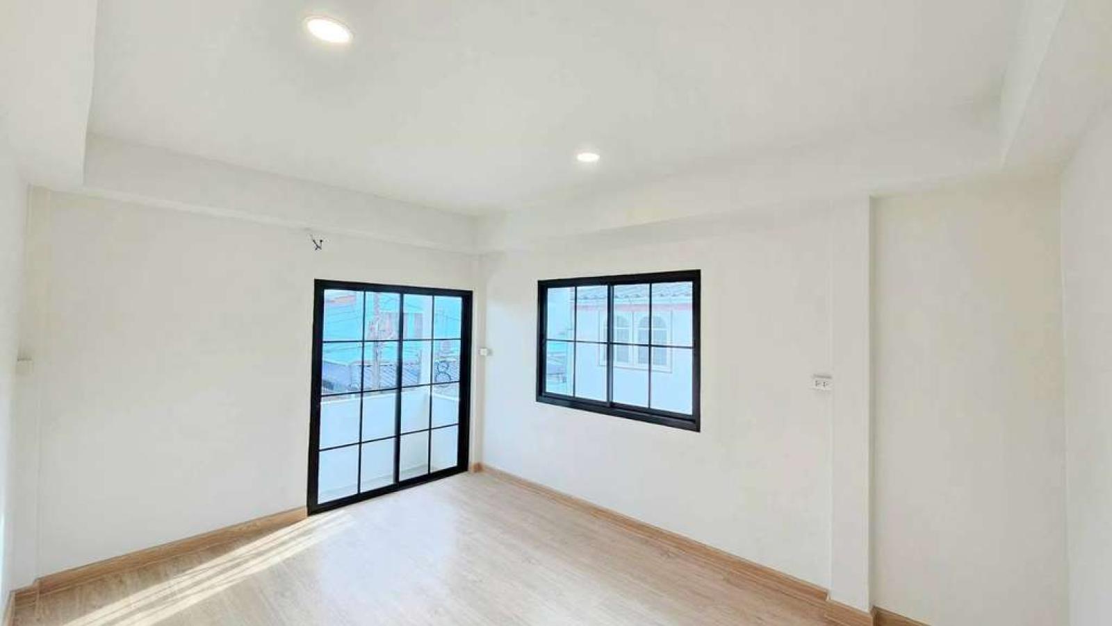 บ้าน ซอยลาซาล 29 / 4 ห้องนอน (ขาย), House on Soi Lasalle 29 / 4 Bedrooms (FOR SALE) DA082
