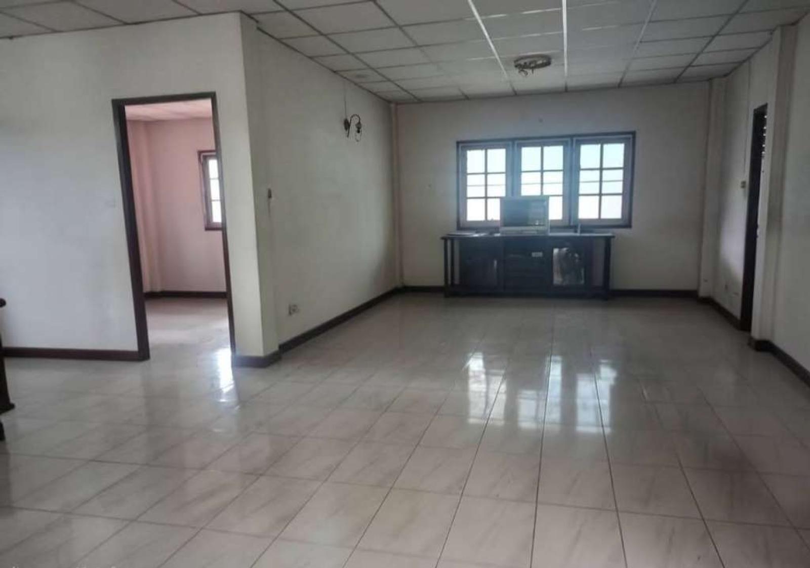 บ้านเดี่ยว เฉลิมพระเกียรติร.๙ ซอย7 / 3 ห้องนอน (ขาย), House Chalerm Phra Kiat R.9 Soi 7 / 3 Bedrooms (FOR SALE) POON291