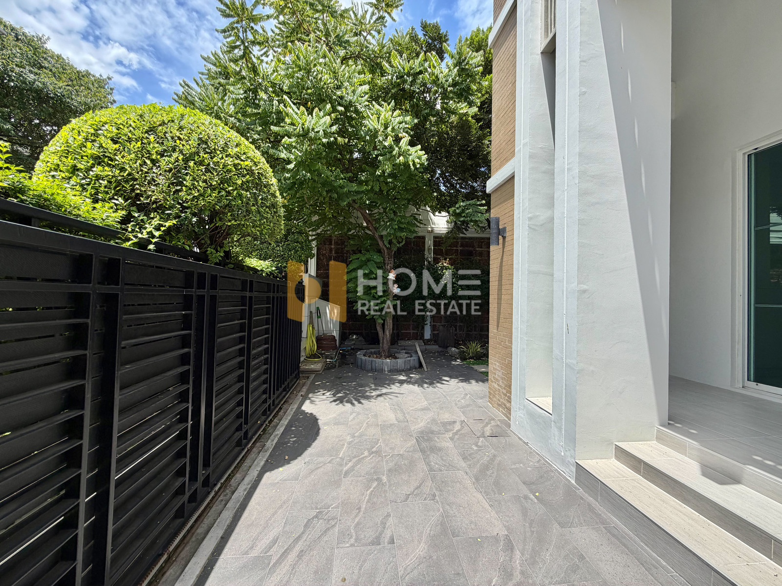 บ้านกลางกรุง เดอะ นีซ รัชวิภา / 3 ห้องนอน (ขาย), Baan Klang Krung The Nice Ratchavipha / 3 Bedrooms (FOR SALE) BNS197