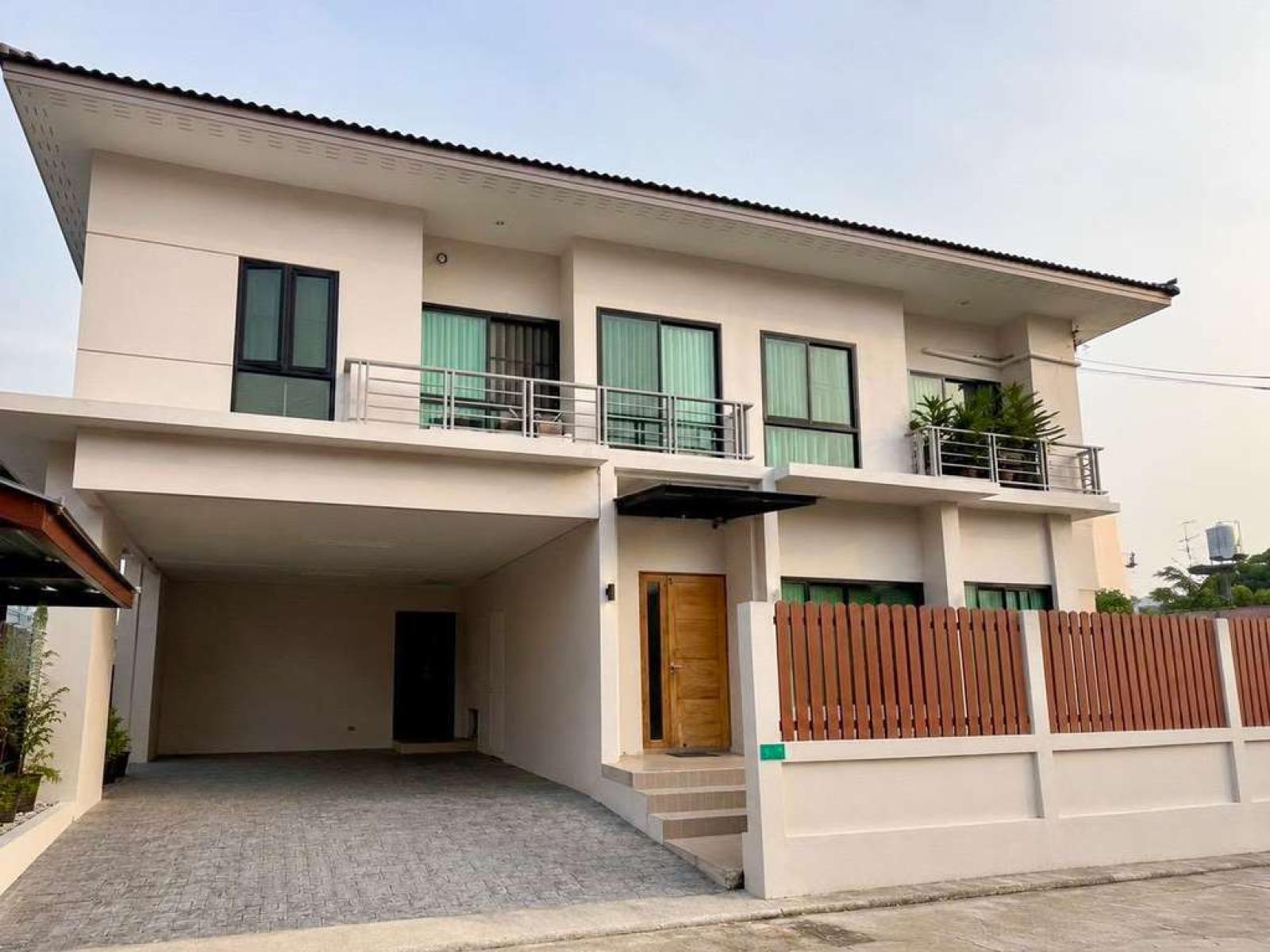 บ้านในซอยจรัญสนิทวงศ์ 71 แยก 3 / 4 ห้องนอน (ขาย), A house in Soi Charansanitwong 71, intersection 3. / 4 Bedrooms (FOR SALE) EARK085