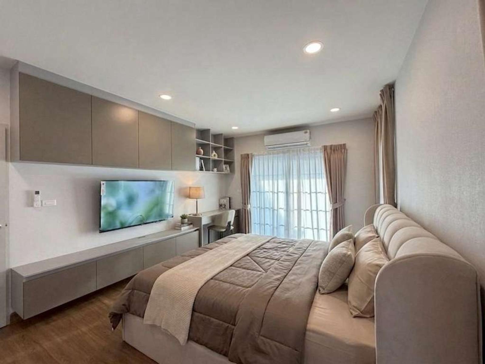 เซนโทร บางนา เฟส 2 / 4 ห้องนอน (ขาย), Centro Bangna Phase 2 / 4 Bedrooms (FOR SALE) DA098