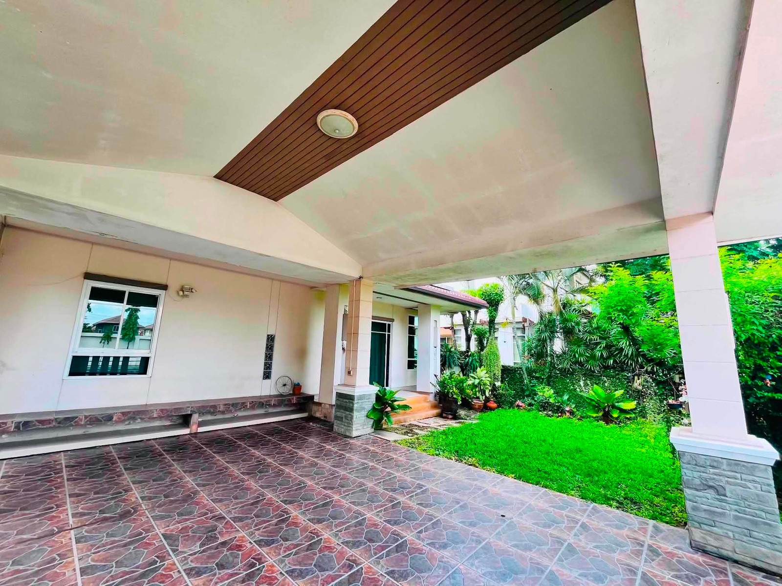 สราญสิริ ราชพฤกษ์ - แจ้งวัฒนะ / 3 ห้องนอน (ขาย), Saransiri Ratchaphruk - Changwattana / 3 Bedrooms (FOR SALE) EARK090