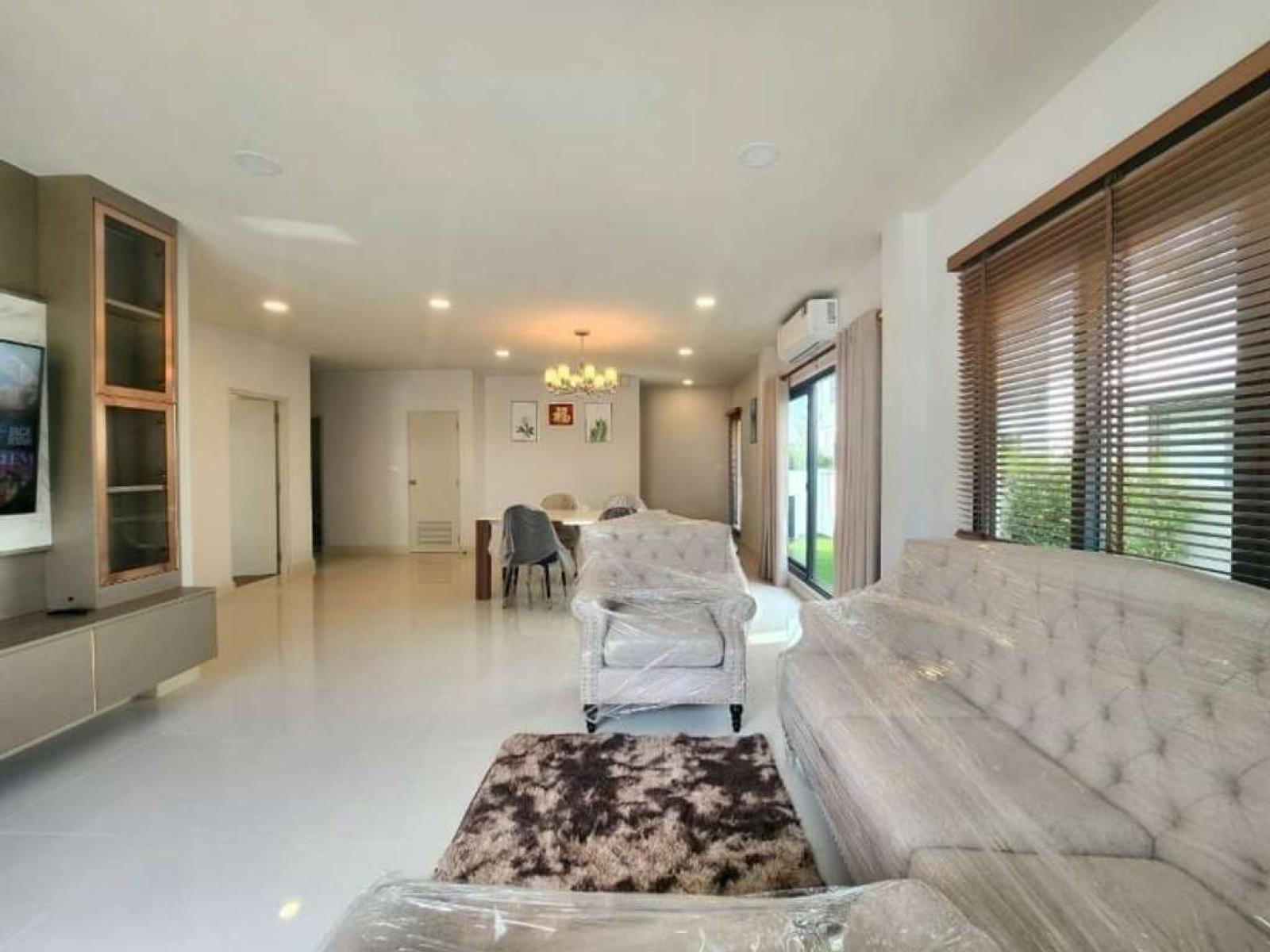 เซนโทร บางนา / 4 ห้องนอน (ขายพร้อมผู้เช่า), Centro Bangna / 4 Bedrooms (SALE WITH TENANT) DA116