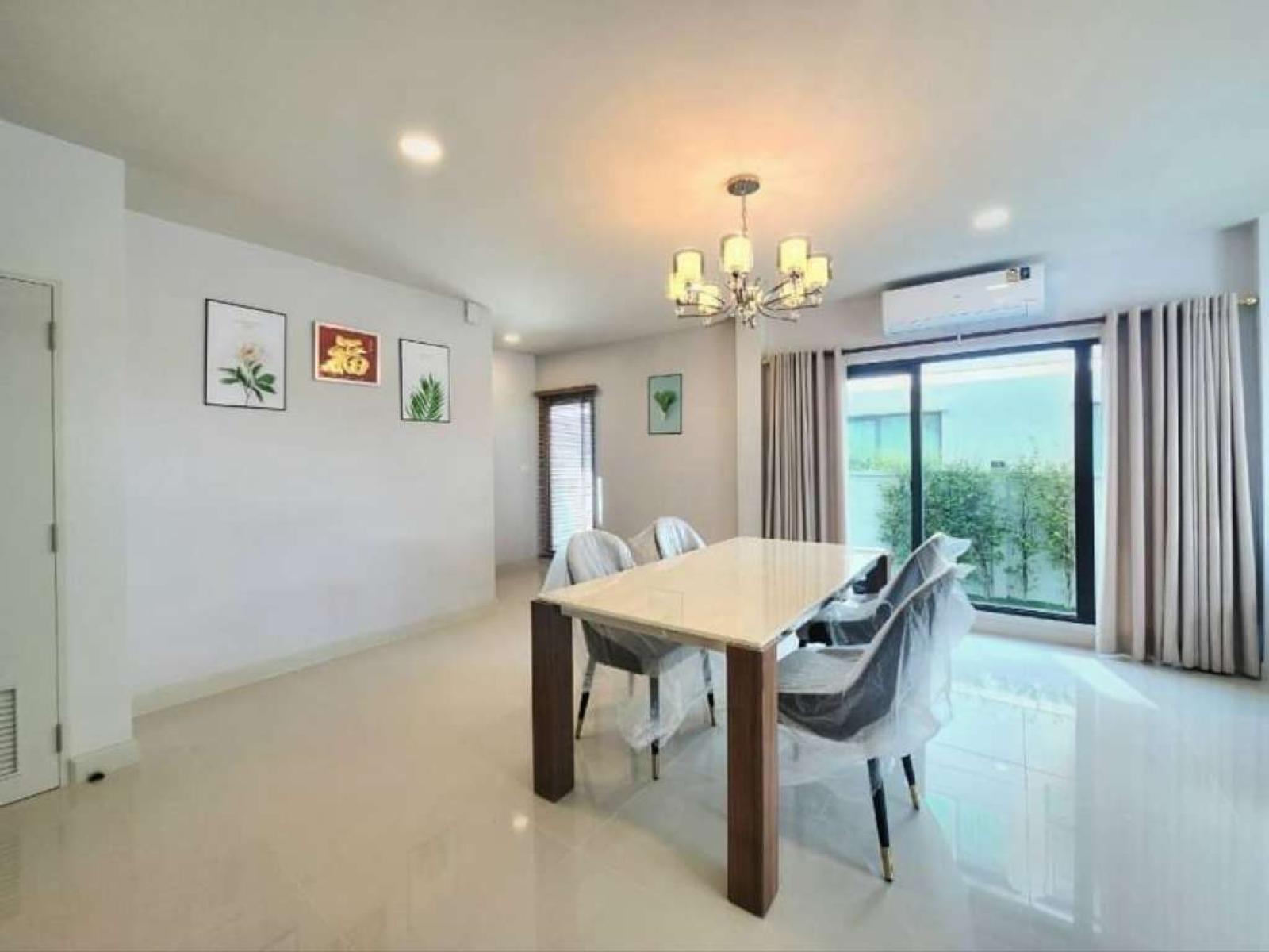 เซนโทร บางนา / 4 ห้องนอน (ขายพร้อมผู้เช่า), Centro Bangna / 4 Bedrooms (SALE WITH TENANT) DA116