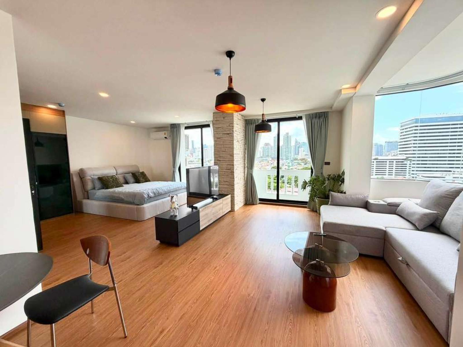 J.C. Tower / Studio (FOR SALE), เจ. ซี. ทาวเวอร์ / ห้องสตูดิโอ (ขาย) PEII100