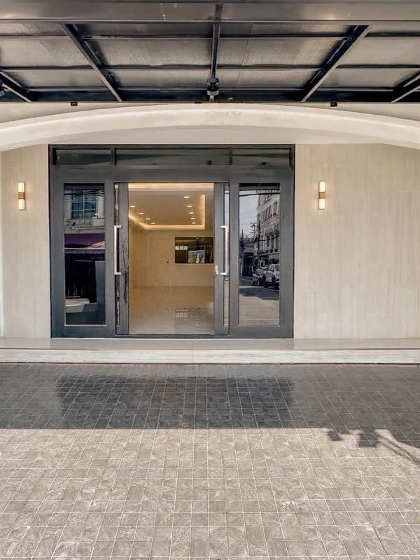 ทาวน์โฮม บ้านกลางเมือง พระราม 9 - ลาดพร้าว / 4 ห้องนอน (ขาย), Townhome Baan Klang Muang Rama 9 - Ladprao / 4 Bedrooms (FOR SALE) BZD186