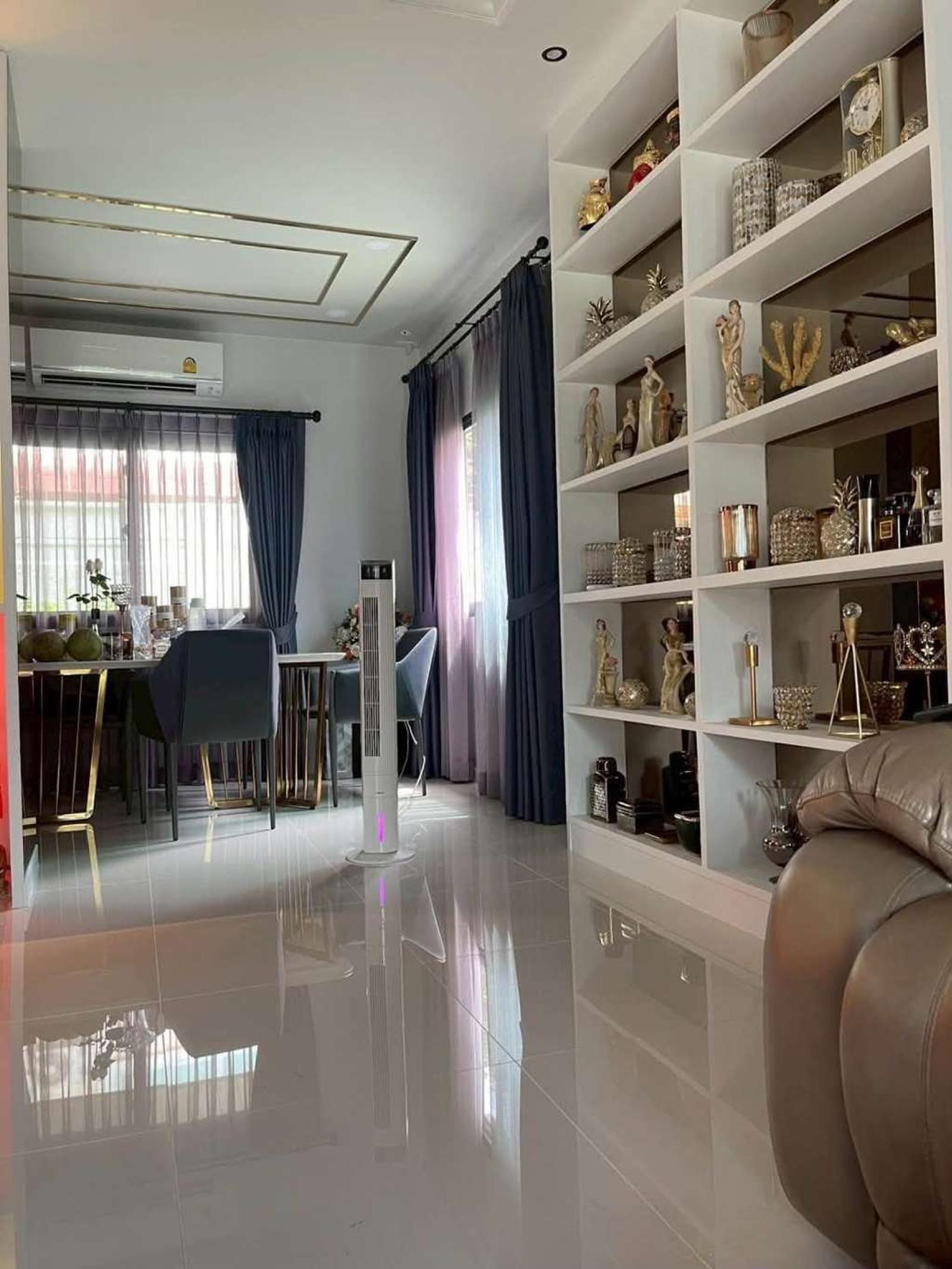 แกรนด์ บริทาเนีย บางนา กม.12 / 3 ห้องนอน (ขาย), Grand Britania Bangna KM.12 / 3 Bedrooms (FOR SALE) DA121