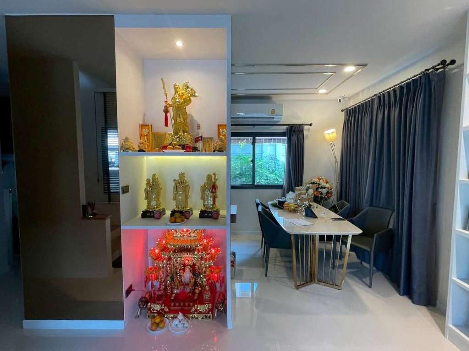 แกรนด์ บริทาเนีย บางนา กม.12 / 3 ห้องนอน (ขาย), Grand Britania Bangna KM.12 / 3 Bedrooms (FOR SALE) DA121