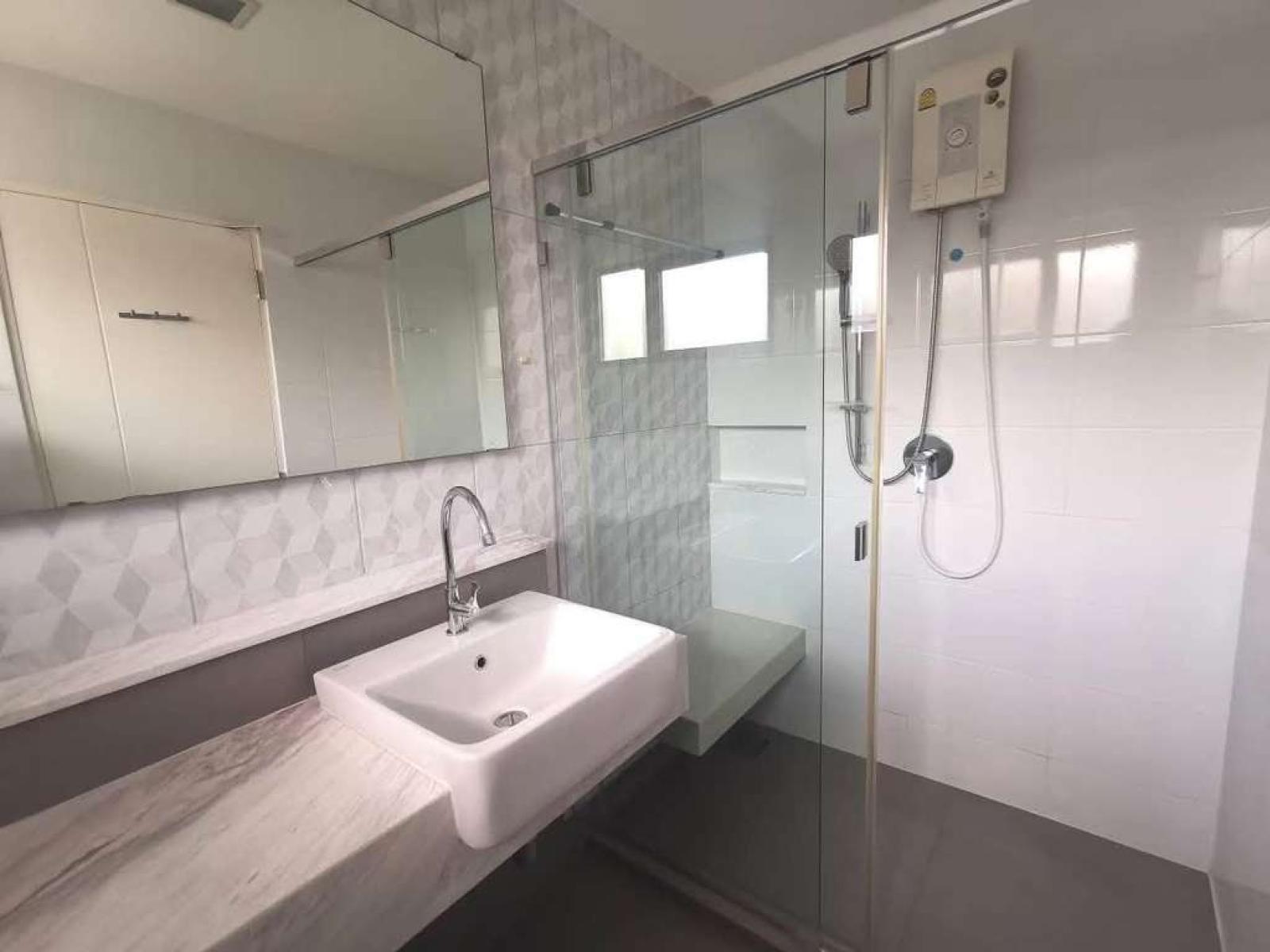มัณฑนา บางนา กม.7 / 4 ห้องนอน (ให้เช่า), Mantana Bangna Km.7 / 4 Bedrooms (FOR RENT) DA122