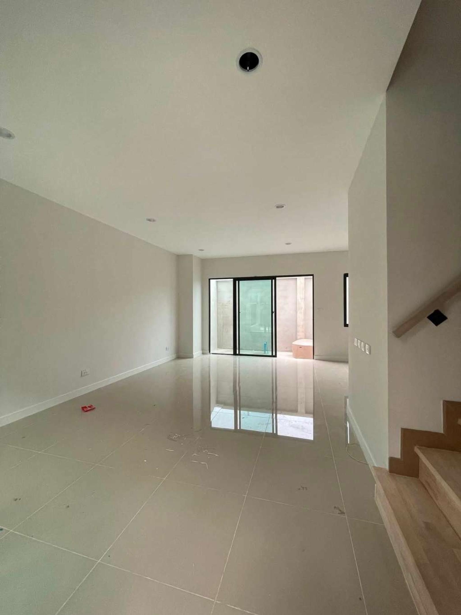 วี คอมพาวด์ บางนา - ศรีนครินทร์ / 3 ห้องนอน (ขาย), V COMPOUND BANGNA - SRINAKARIN / 3 Bedrooms (FOR SALE) DA124