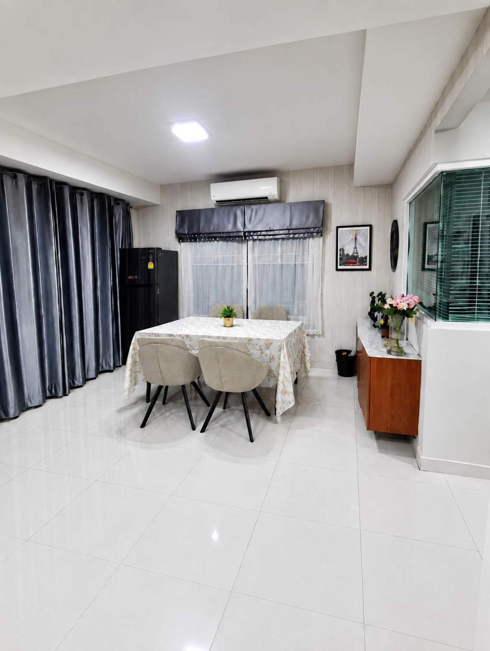 วิลลาจจิโอ ศรีนครินทร์ - บางนา / 3 ห้องนอน (ให้เช่า), Villaggio Srinakarin - Bangna / 3 Bedrooms (FOR RENT) DA127