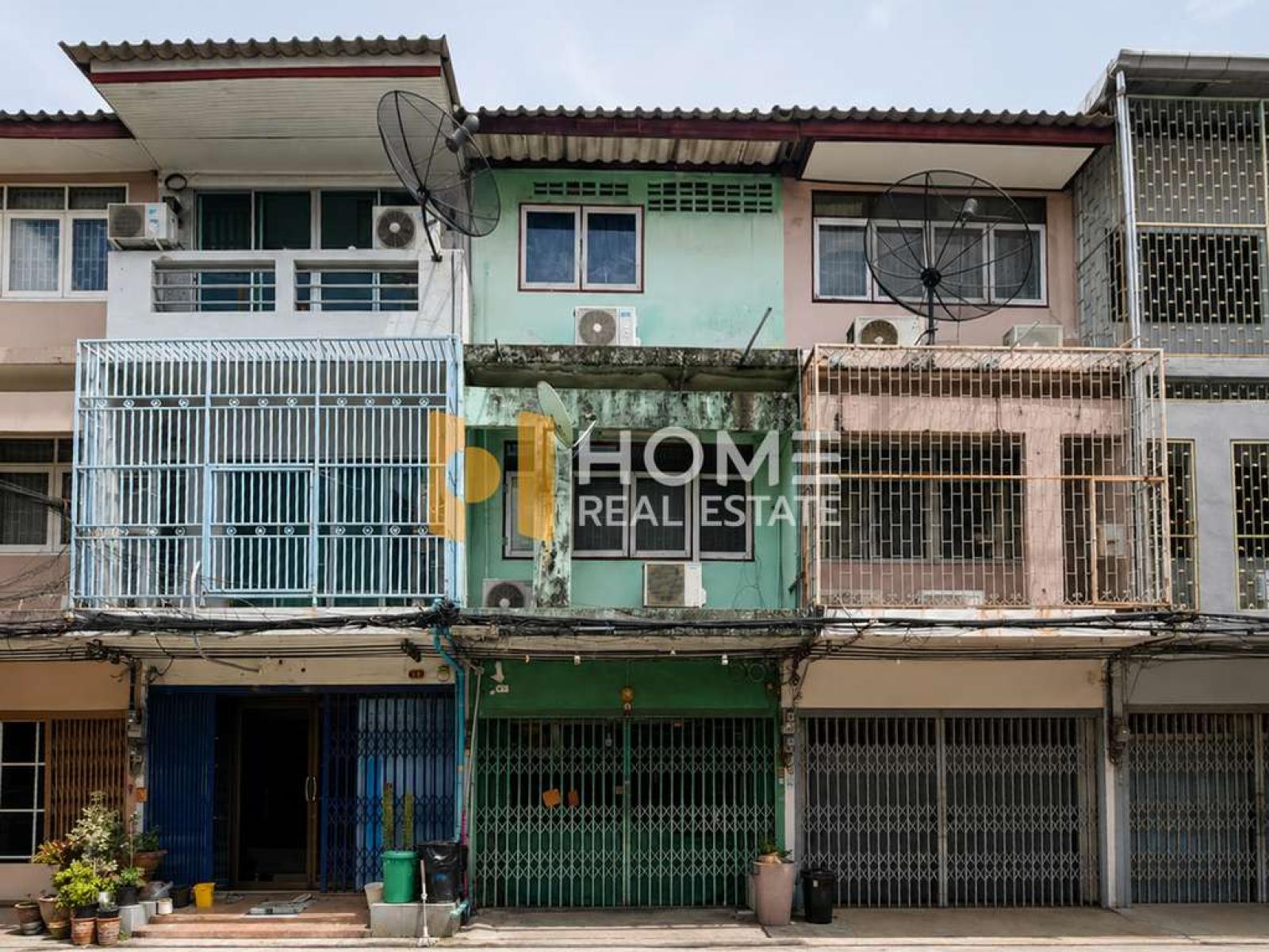 ตึกแถว ซอยสุขุมวิท 95/1 / 3 ชั้น (ขาย), Shophouse Sukhumvit Soi 95/1 / 3 Storey (FOR SALE) GNG230