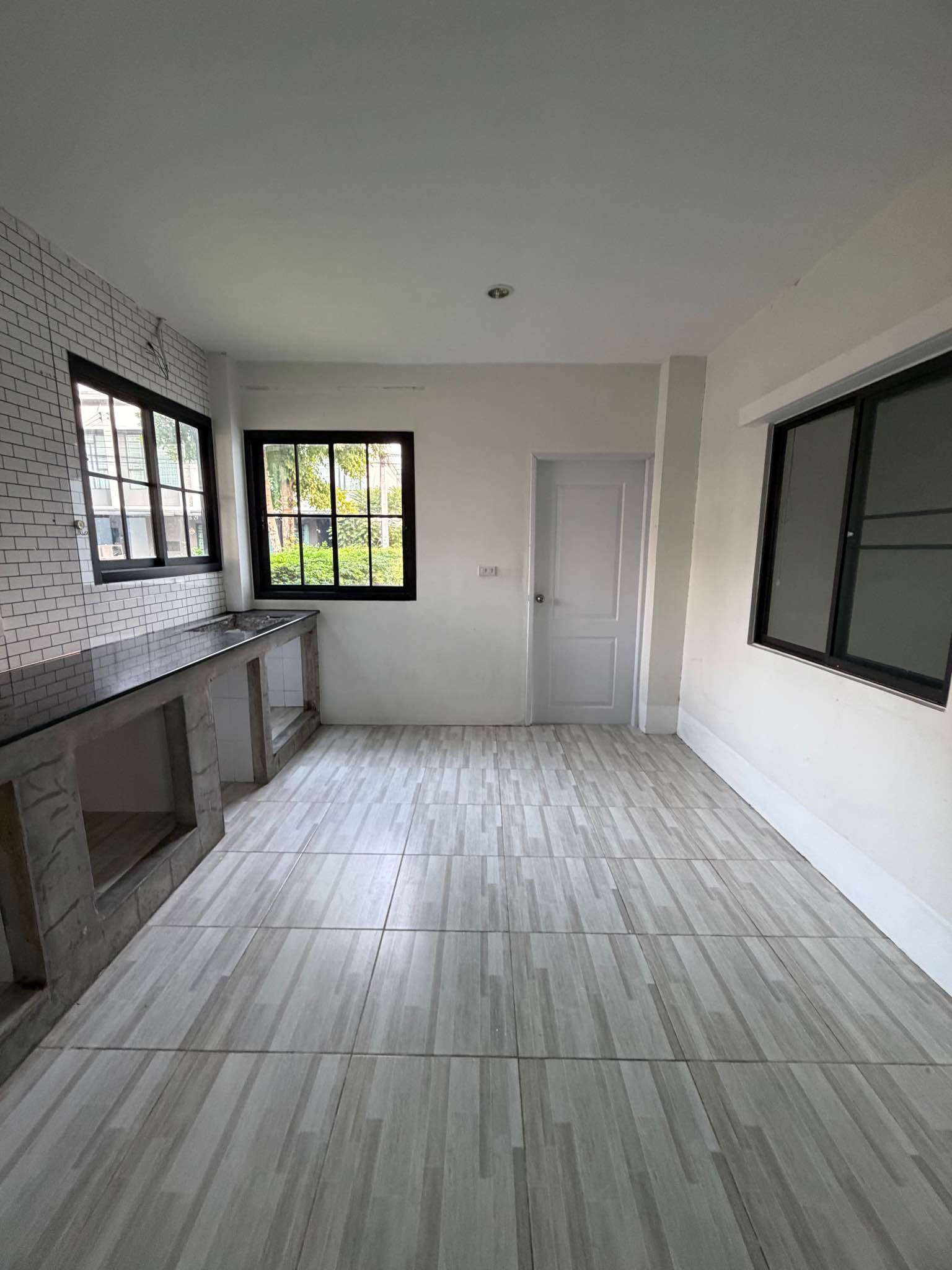 พลีโน่ ปิ่นเกล้า - จรัญฯ / 3 ห้องนอน (ขาย), Pleno Pinklao - Charan / 3 Bedrooms (FOR SALE) EARK089