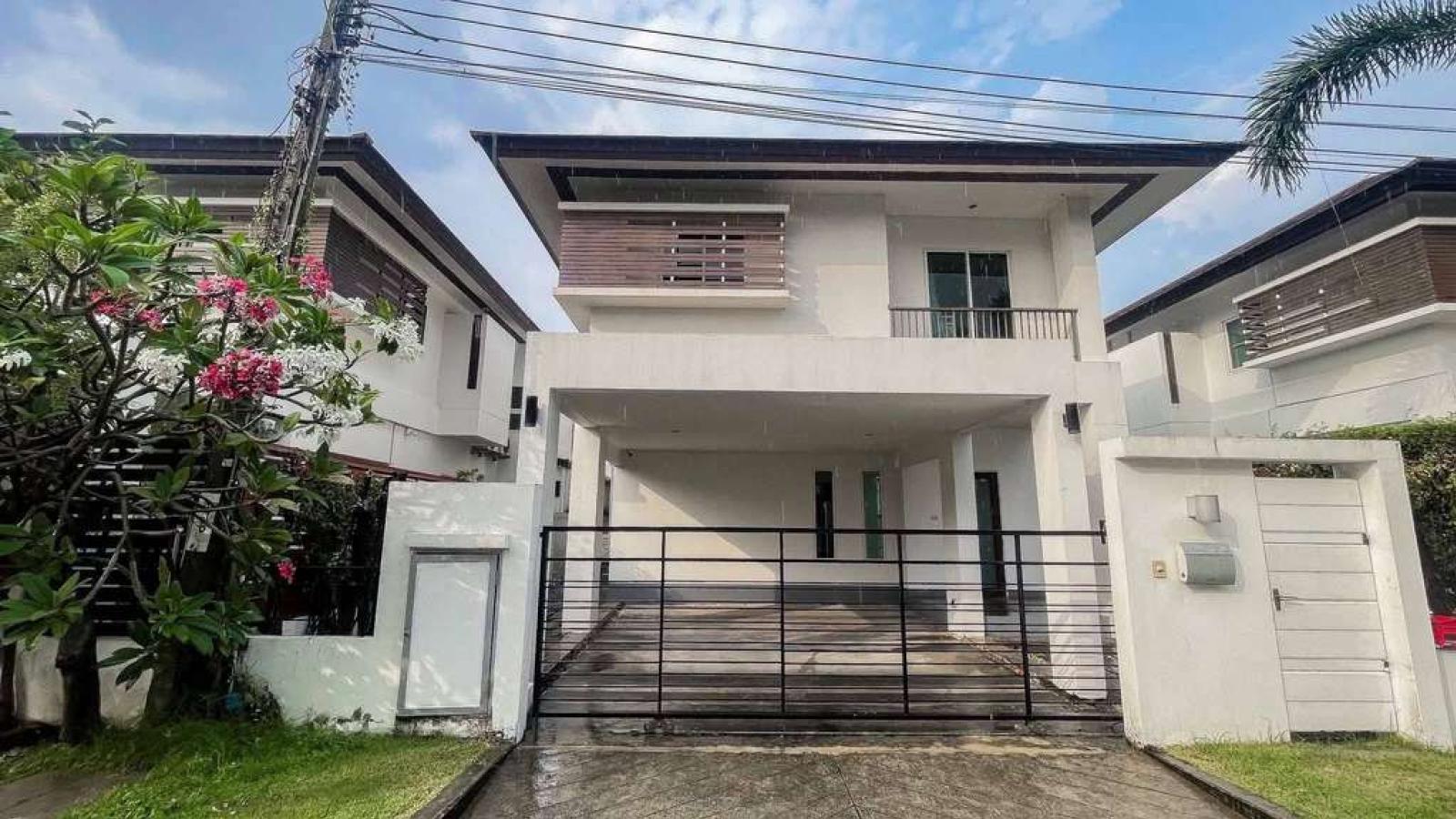 เนอวานา บียอนด์ ไลท์ พระราม 9 / 3 ห้องนอน (ขาย), Nirvana Beyond Lite Rama 9 / 3 Bedrooms (FOR SALE) BZD260