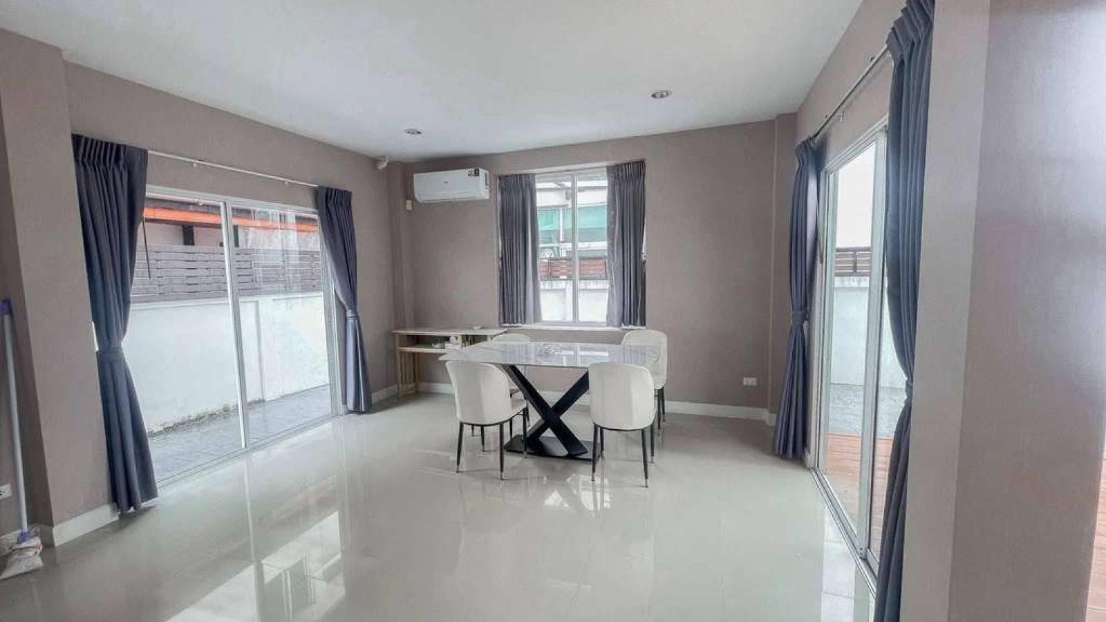 เนอวานา บียอนด์ ไลท์ พระราม 9 / 3 ห้องนอน (ขาย), Nirvana Beyond Lite Rama 9 / 3 Bedrooms (FOR SALE) BZD260