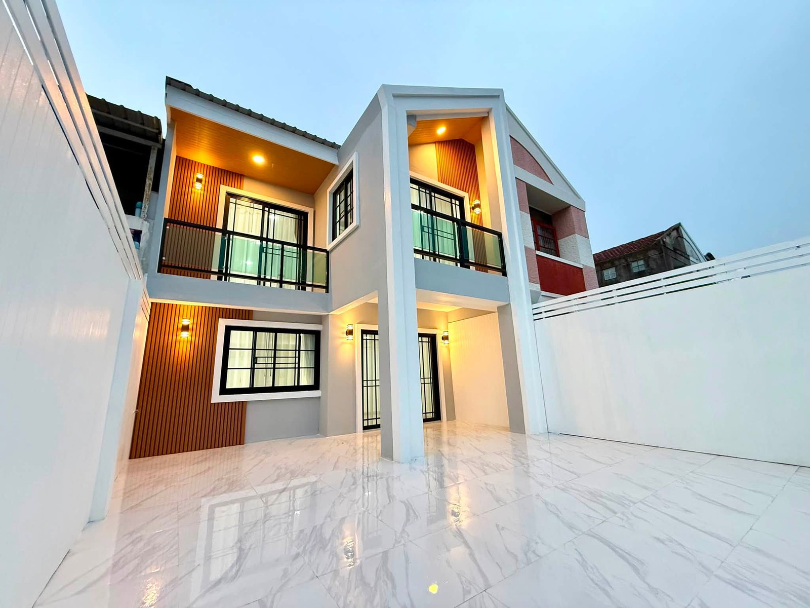 ทาวน์โฮม 3 ชั้น ซอย เพชรเกษม 68 / 5 ห้องนอน (ขาย), 3-story townhome, Soi Phetkasem 68 / 5 Bedrooms (FOR SALE) BALL440