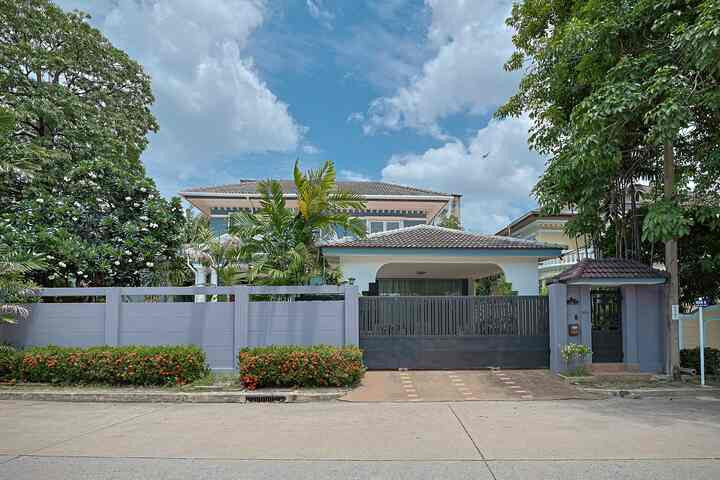 สุขุมวิท การ์เด้น ซิตี้ 2 / 5 ห้องนอน (ให้เช่า), Sukhumvit Garden City 2 / 5 Bedrooms (FOR RENT) GNG227