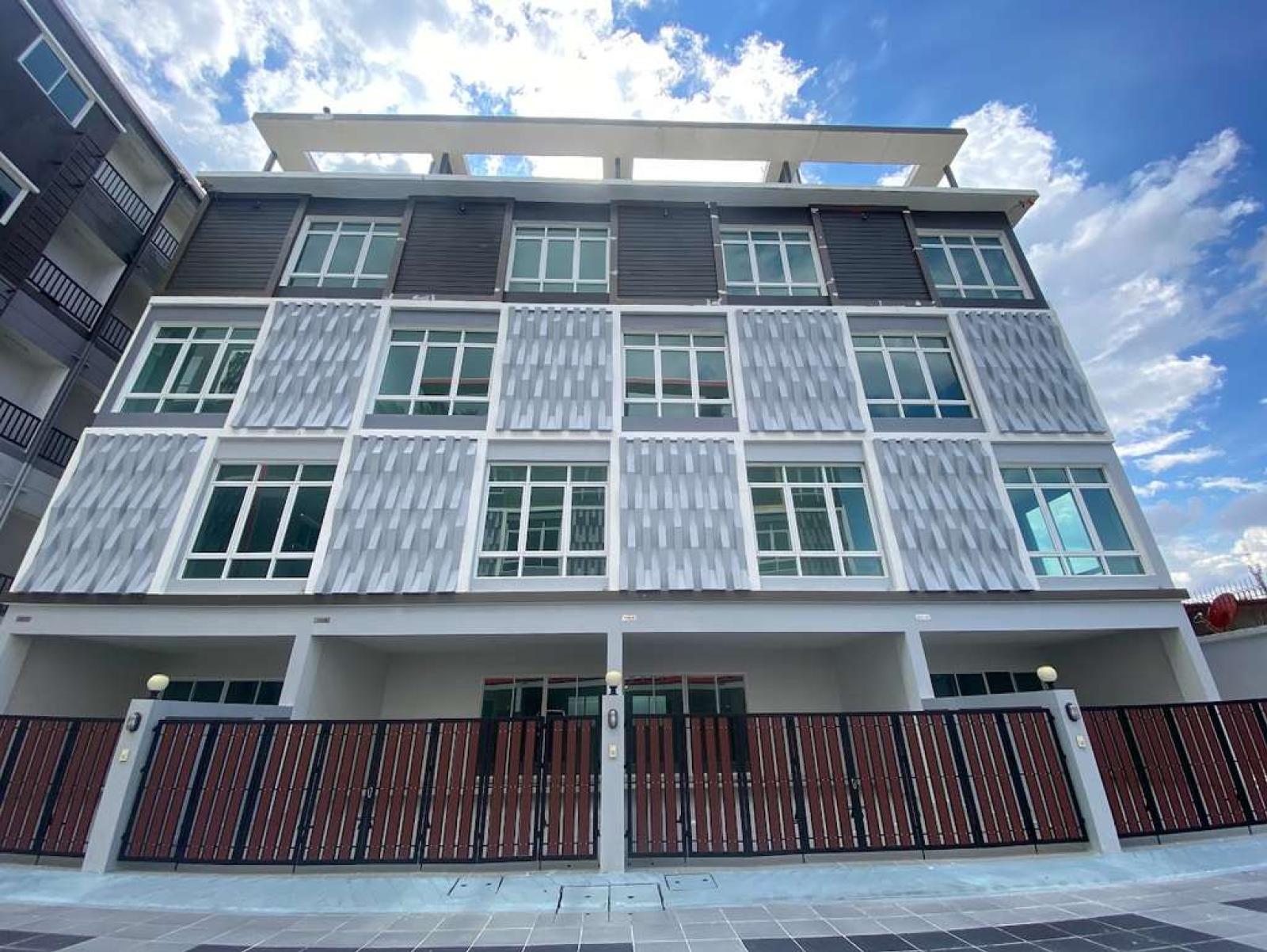 ฮอลล์มาร์ค 2 เพรสทีจ / 4 ห้องนอน (ขาย), Hallmark 2 Prestige / 4 Bedrooms (FOR SALE) GNG228