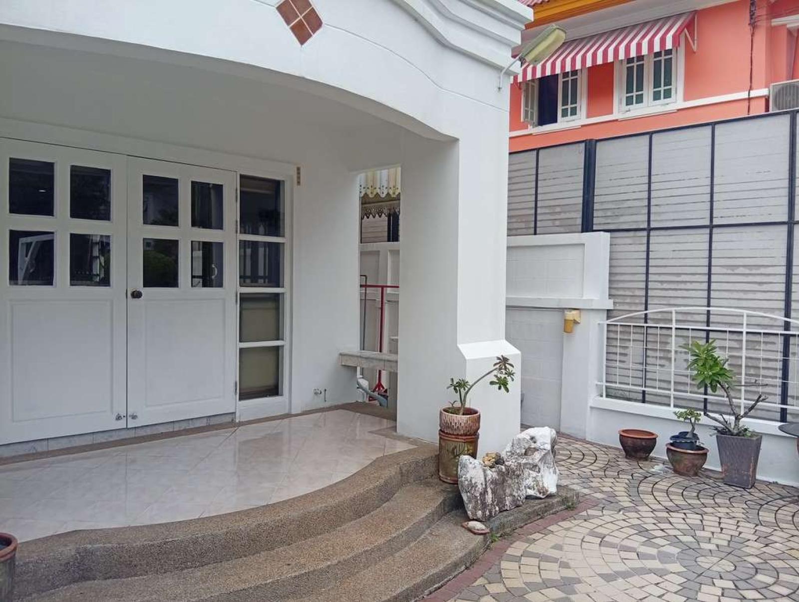บ้านกรองทอง ศรีนครินทร์ / 4 ห้องนอน (ขาย), Baan Krongthong Srinakarin / 4 Bedrooms (FOR SALE) PSRN018