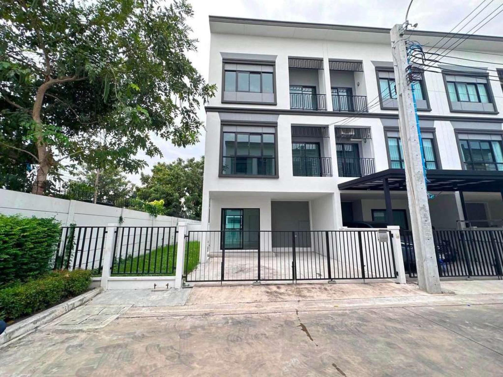 ลุมพินี ทาวน์เพลส สุขุมวิท - ศรีนครินทร์ / 4 ห้องนอน (ขาย), Lumpini Town Place Sukhumvit - Srinakarin / 4 Bedrooms (FOR SALE) PSRN007