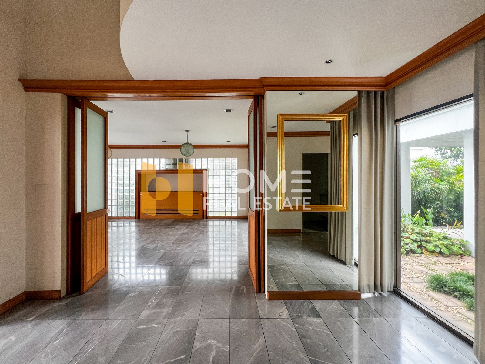 บ้านใหญ่ 3 ชั้น ใจกลางรามคำแหง ✨ ธารารมณ์ หัวหมาก / 4 ห้องนอน (ขาย), Tararom Huamark / 4 Bedrooms (FOR SALE) BZD262