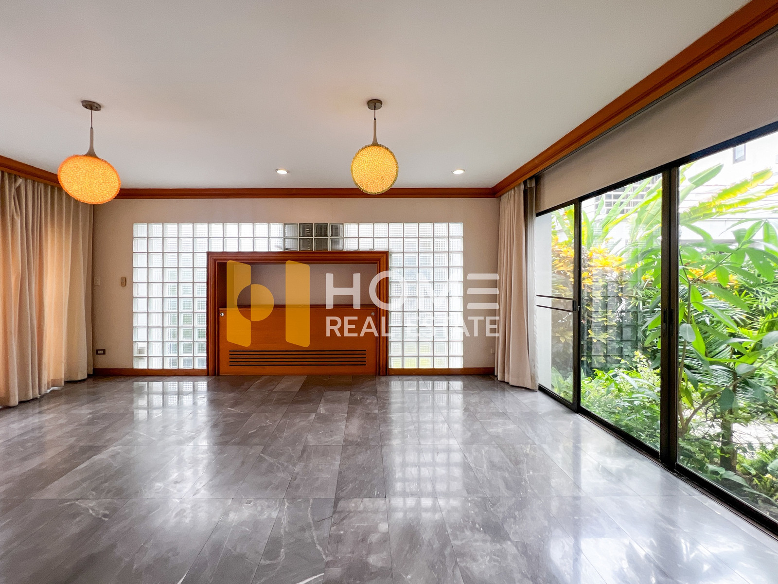 บ้านใหญ่ 3 ชั้น ใจกลางรามคำแหง ✨ ธารารมณ์ หัวหมาก / 4 ห้องนอน (ขาย), Tararom Huamark / 4 Bedrooms (FOR SALE) BZD262