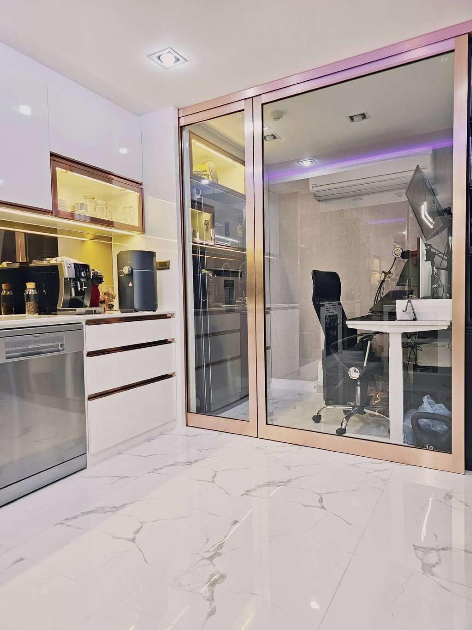 Klass Condo Silom / 1 Bedroom (FOR SALE), คลาส คอนโด สีลม / 1 ห้องนอน (ขาย) FAHH009