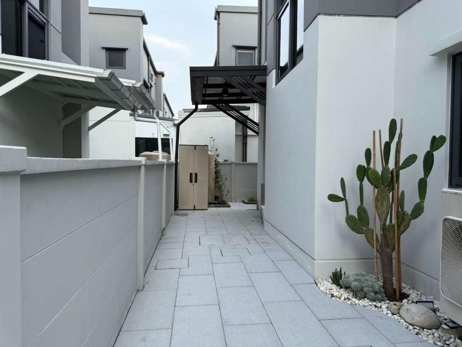 เซนโทร บางนา / 3 ห้องนอน (ขาย), Centro Bangna / 3 Bedrooms (FOR SALE) DA184