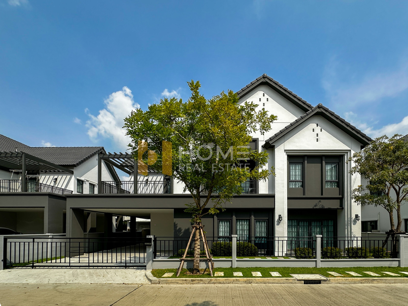 เซนโทร บางนา เฟส 2 / 4 ห้องนอน (เช่า) , Centro Bangna Phase 2 / 4 Bedrooms (FOR RENT) DA179