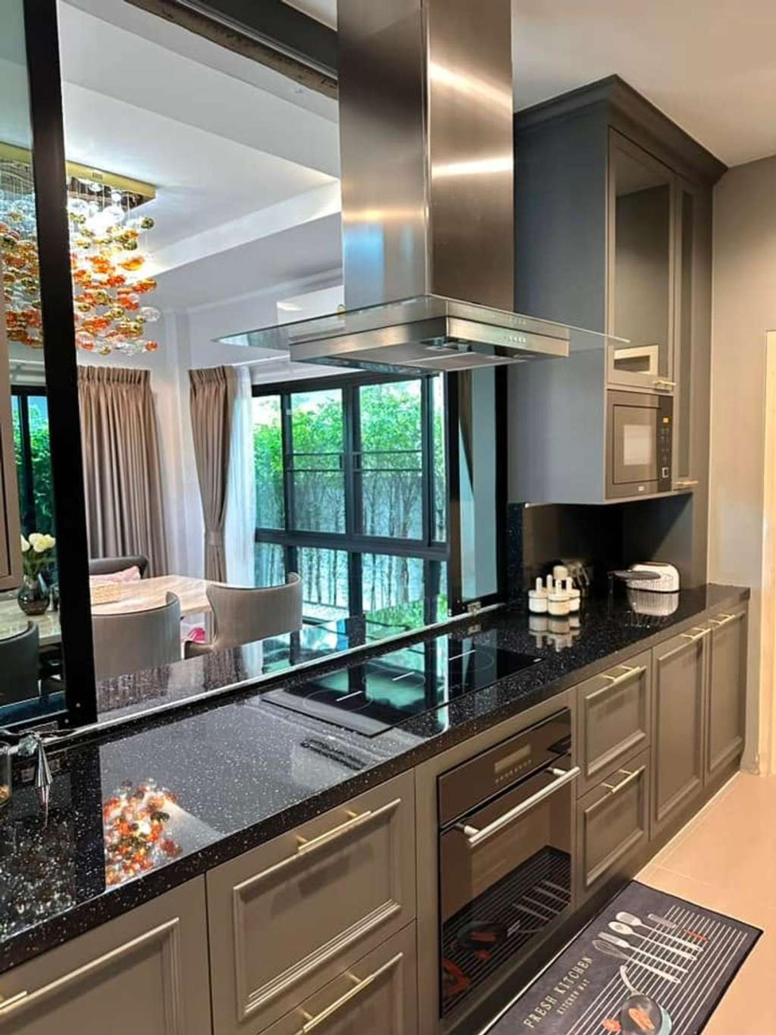 ศุภาลัย เอสเซ้นส์ สวนหลวง / 5 ห้องนอน (ขาย), Supalai Essence Suanluang / 5 Bedrooms (FOR SALE) POON318