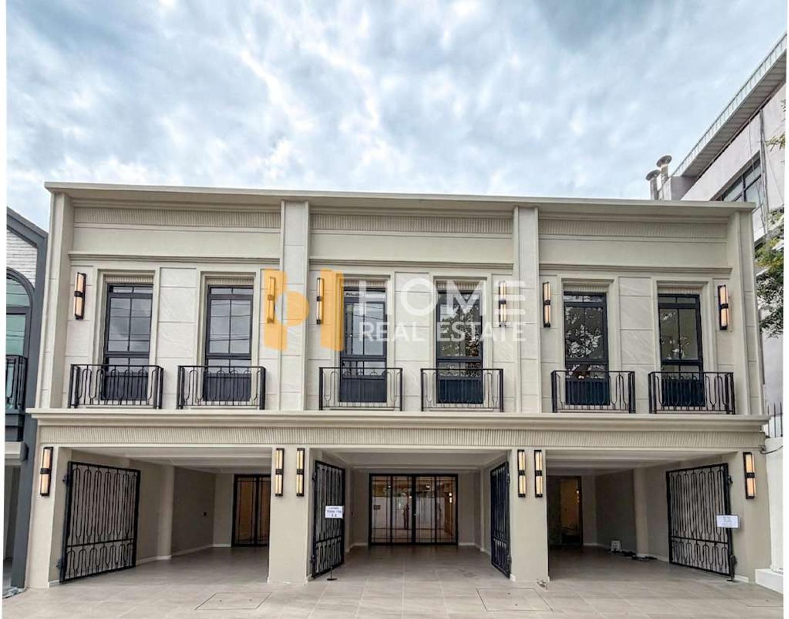 ทาวน์เฮ้าส์ ซอยปรีดีพนมยงค์ 42 / 3 ห้องนอน (ขาย), Townhouse, Soi Pridi Phanomyong 42 / 3 Bedrooms (FOR SALE) GNG249