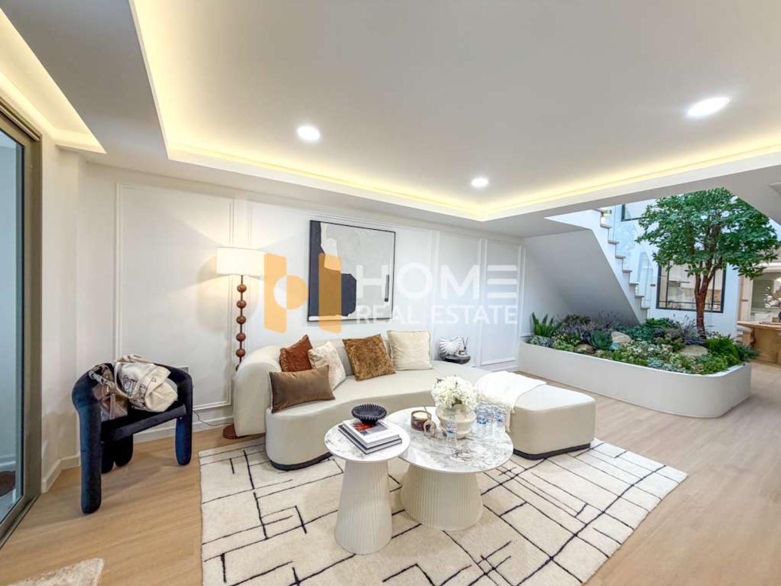 ทาวน์เฮ้าส์ ซอยปรีดีพนมยงค์ 42 / 3 ห้องนอน (ขาย), Townhouse, Soi Pridi Phanomyong 42 / 3 Bedrooms (FOR SALE) GNG249