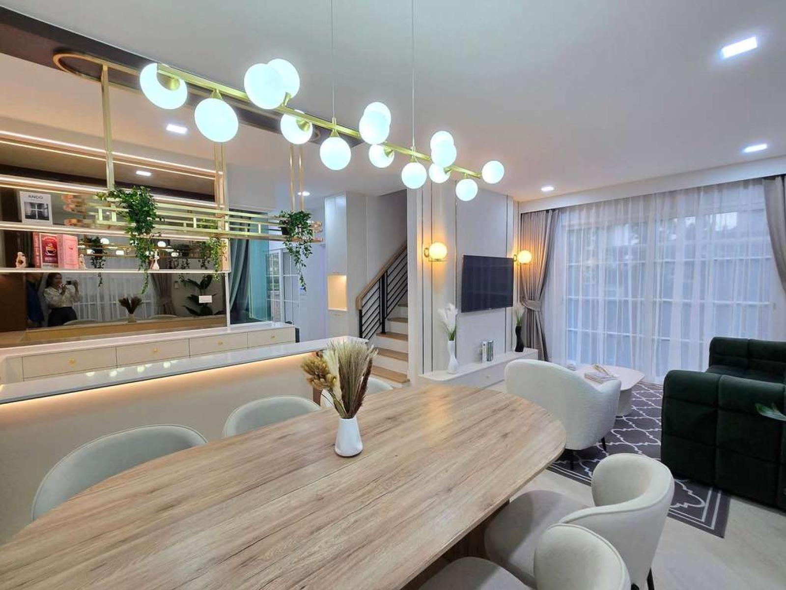 แกรนดิโอ บางนา กม.5 / 4 ห้องนอน (ให้เช่า), Grandio Bangna KM.5 / 4 Bedrooms (FOR RENT) DA199