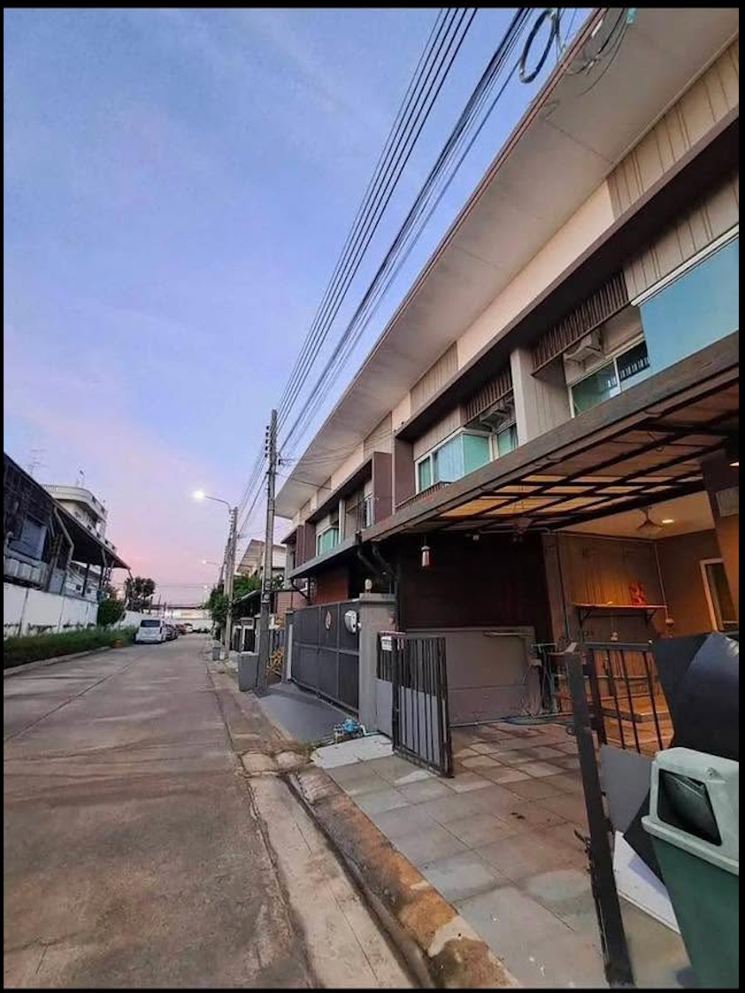 ทาวน์โฮม ไทมส์ พระราม 5 / 4 ห้องนอน (ขาย), Townhome Tyme Rama 5 / 4 Bedrooms (FOR SALE) EARK017