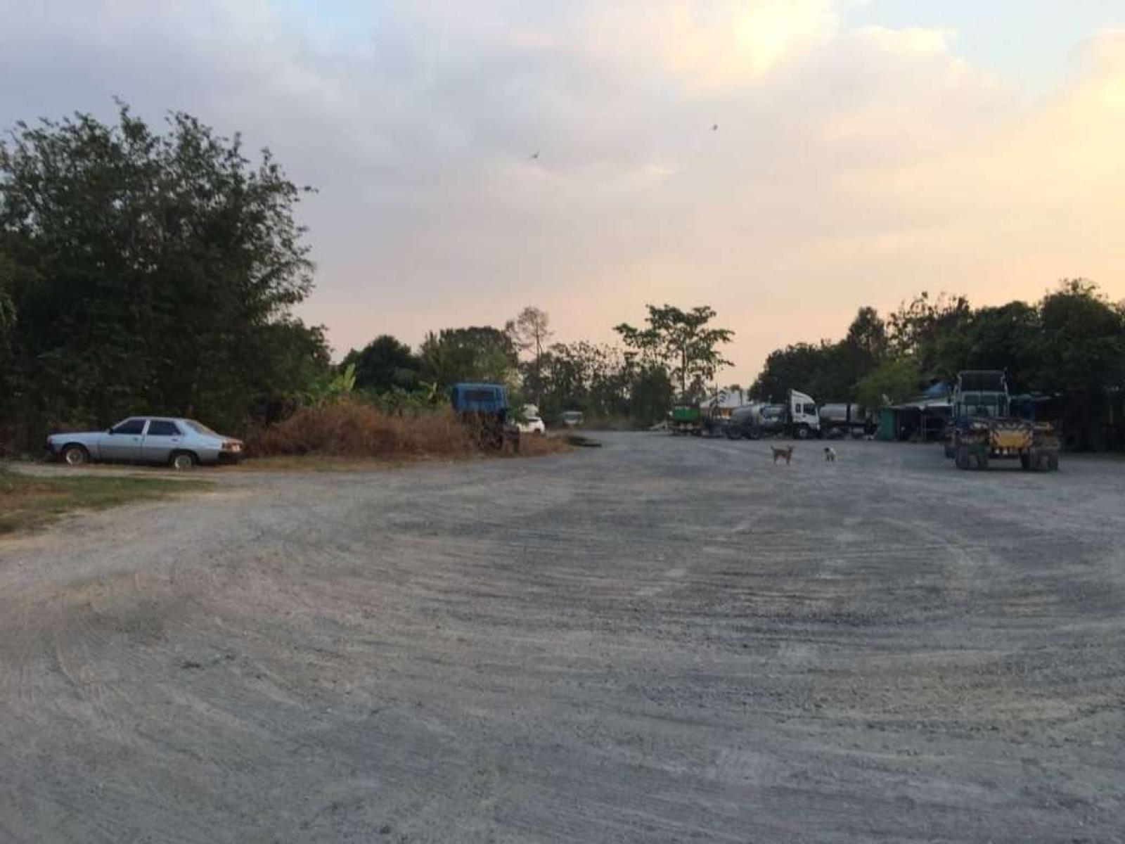 ที่ดิน 4 ไร่ ใกล้ท่าเรือแหลมฉบัง 3 กิโล / 4 ไร่ 1 งาน 49 ตร.วา (ขาย), 4 rai of land near Laem Chabang Port, 3 kilometers away. / 49 Square Wa (FOR SALE) YEAN261