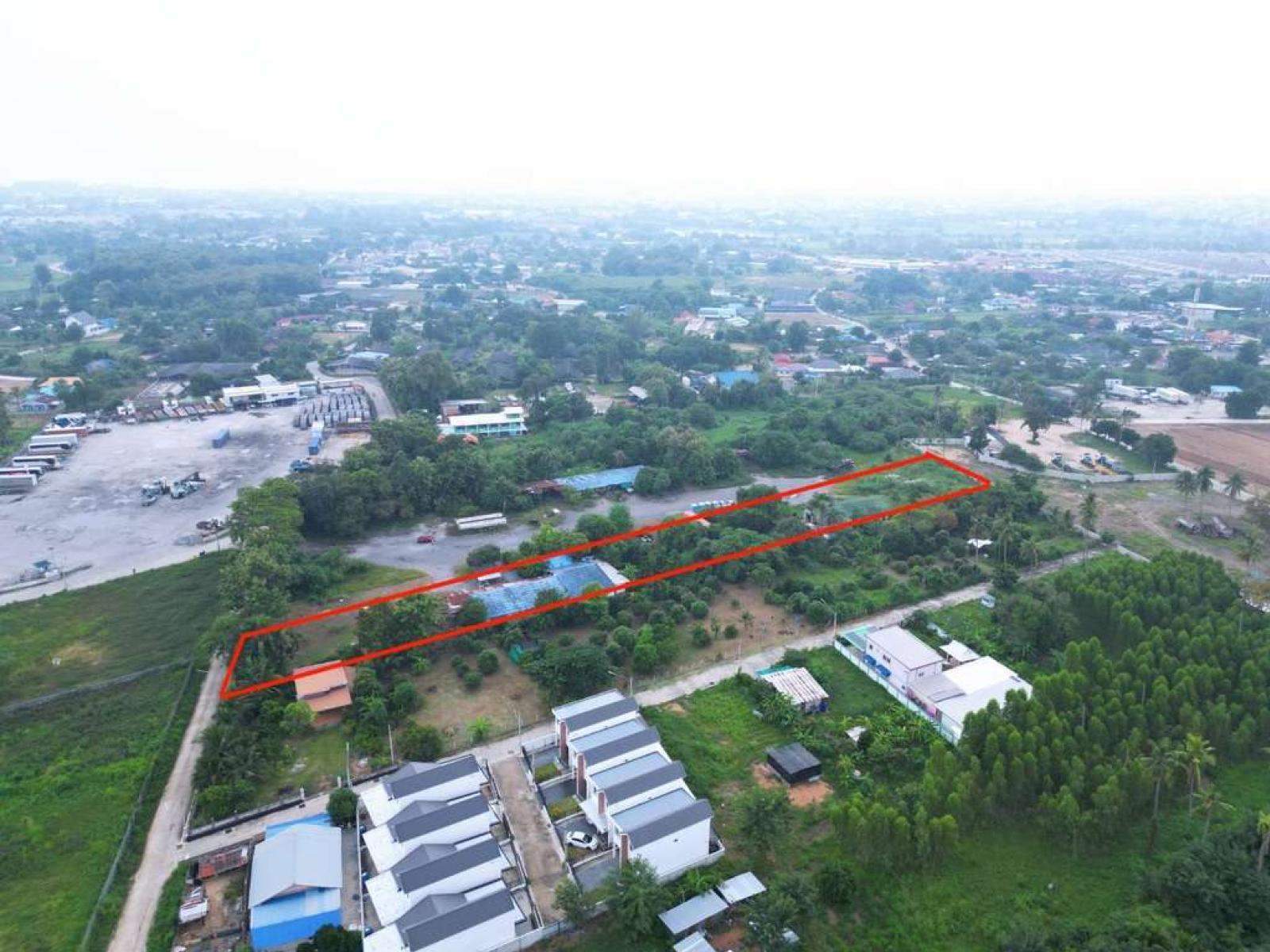 ที่ดิน 4 ไร่ ใกล้ท่าเรือแหลมฉบัง 3 กิโล / 4 ไร่ 1 งาน 49 ตร.วา (ขาย), 4 rai of land near Laem Chabang Port, 3 kilometers away. / 49 Square Wa (FOR SALE) YEAN261