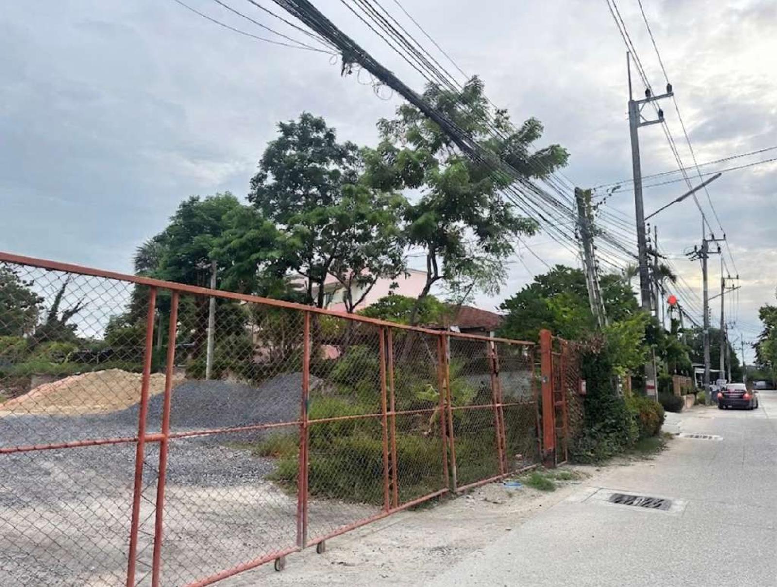 ที่ดิน ต.หนองไม้แดง จ.ชลบุรี / 1 ไร่ (ขาย), Land in Nong Mai Daeng Subdistrict, Chonburi Province. / 0 Square Wa (FOR SALE) NANN008