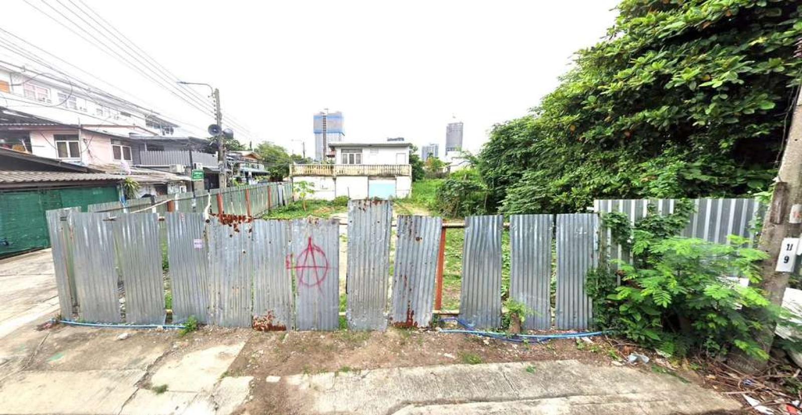 ที่ดิน ซอยสุขุมวิท 50 / 49 ตร.วา (ขาย), Land in Sukhumvit Soi 50 / 49 Square Wa (FOR SALE) GNG257